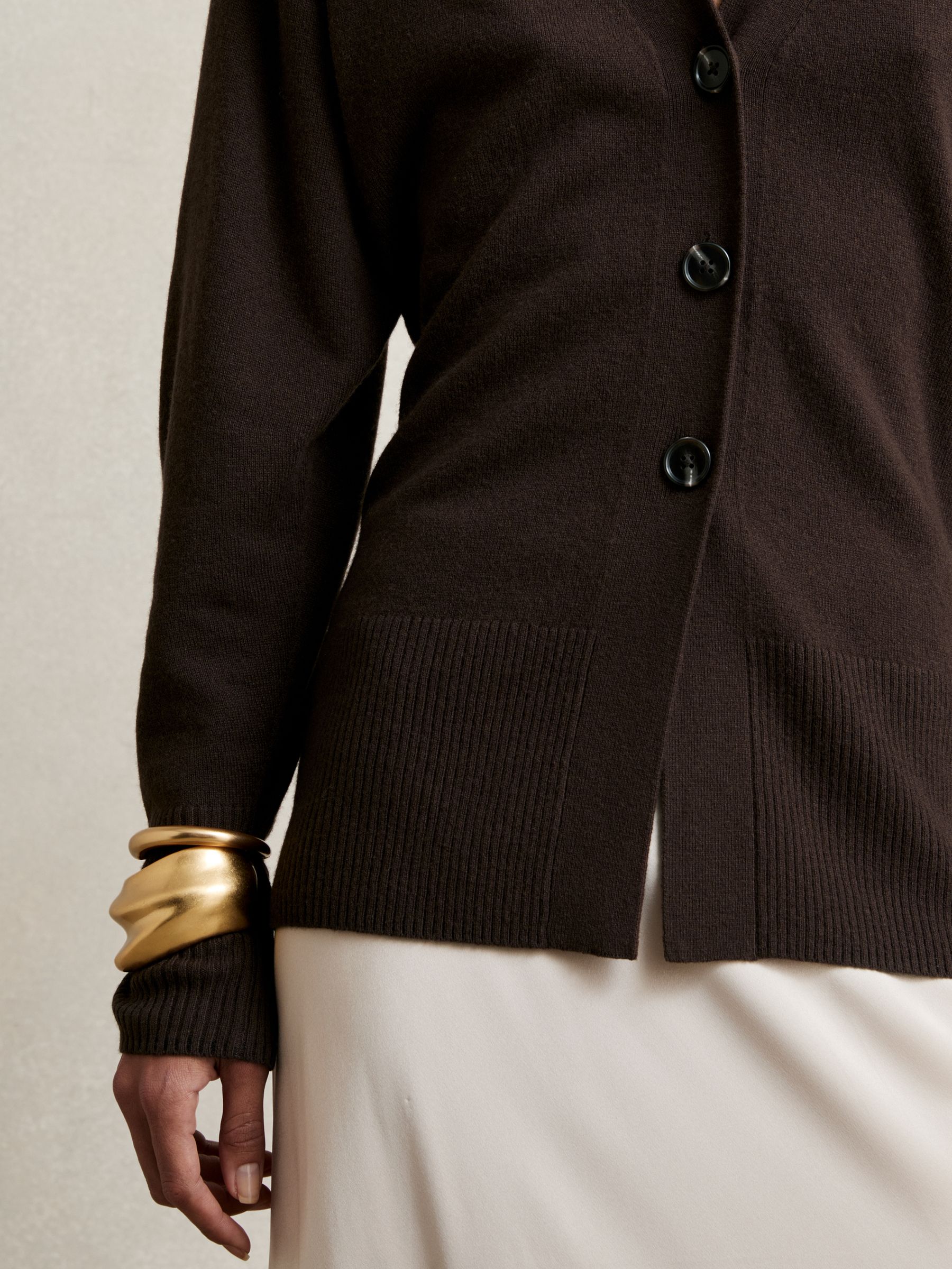 Wool-Blend Fitted Cardigan With Cashmere in Chocolate - Image 4 of 6