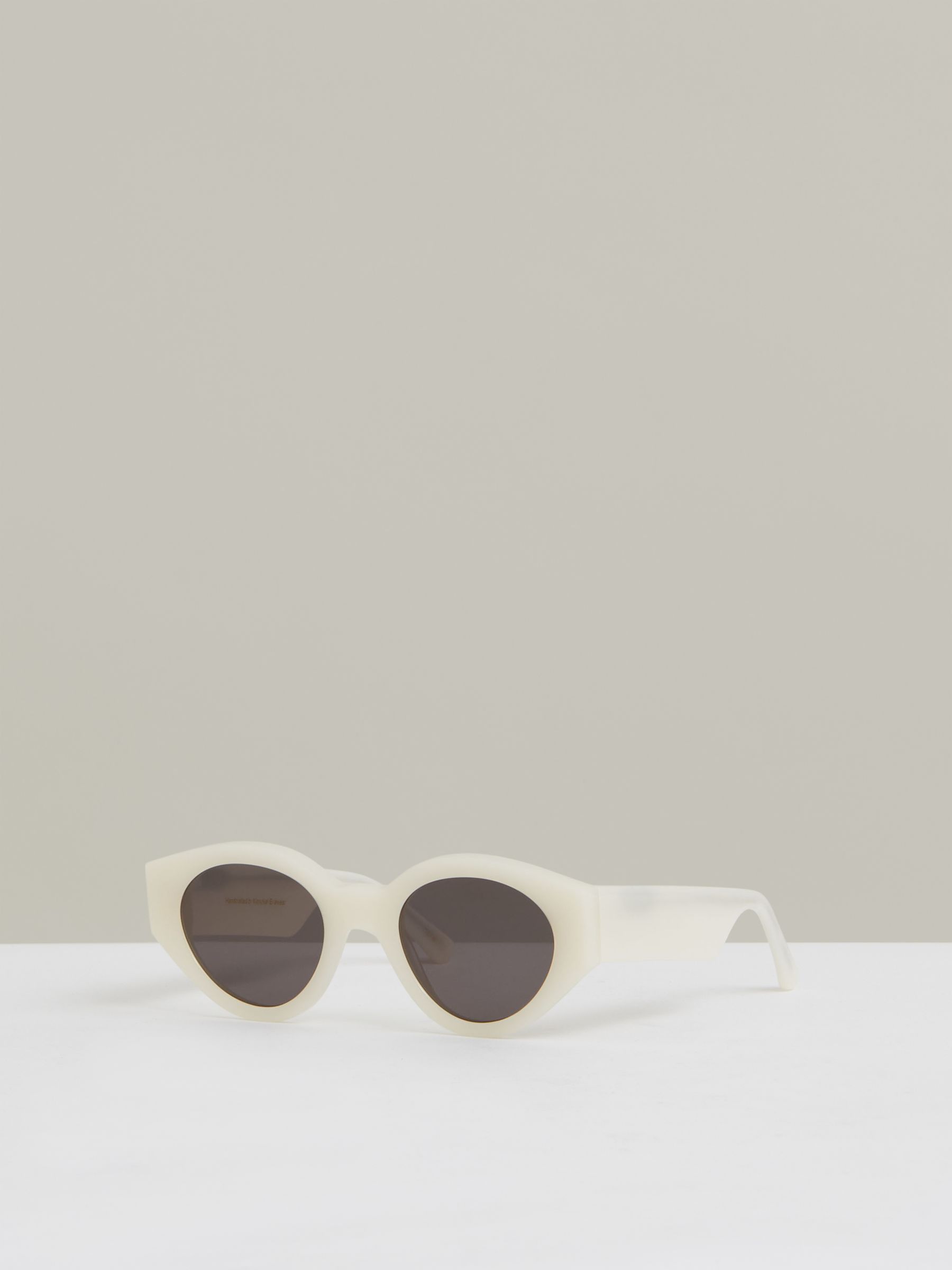 Monokel Eyewear Oval Sunglasses in Pearl Cream - Image 3 of 4