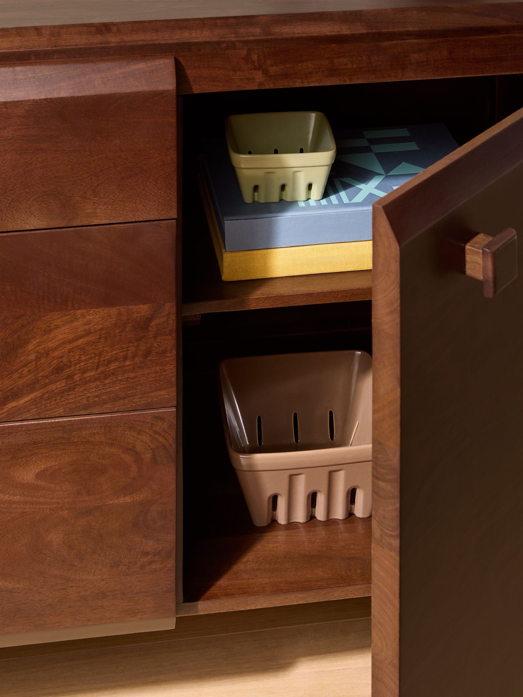 Payton Large Sideboard in Dark Mango Wood - Image 4 of 5