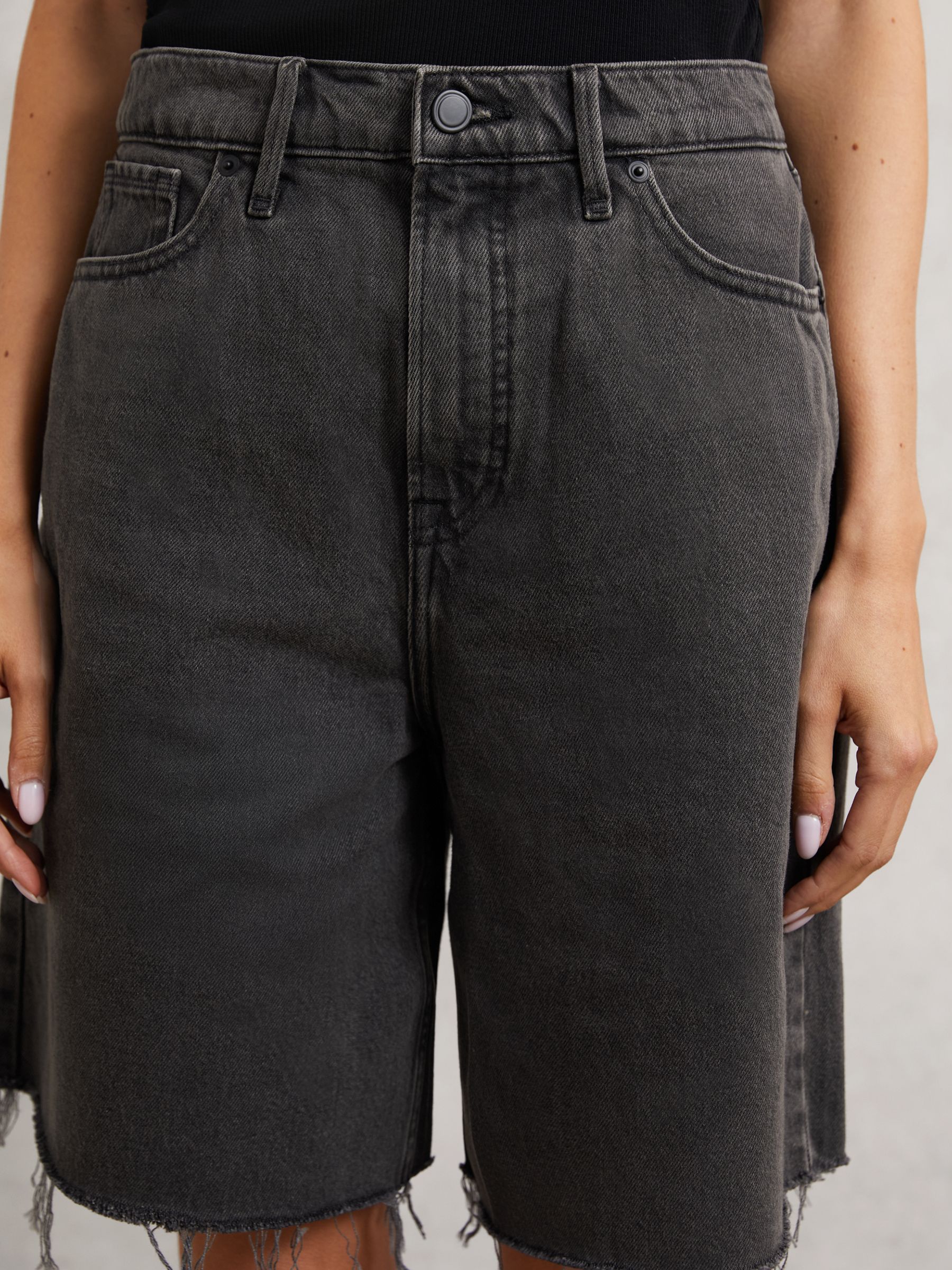 Good American Denim Barrel Shorts in Black - image 5