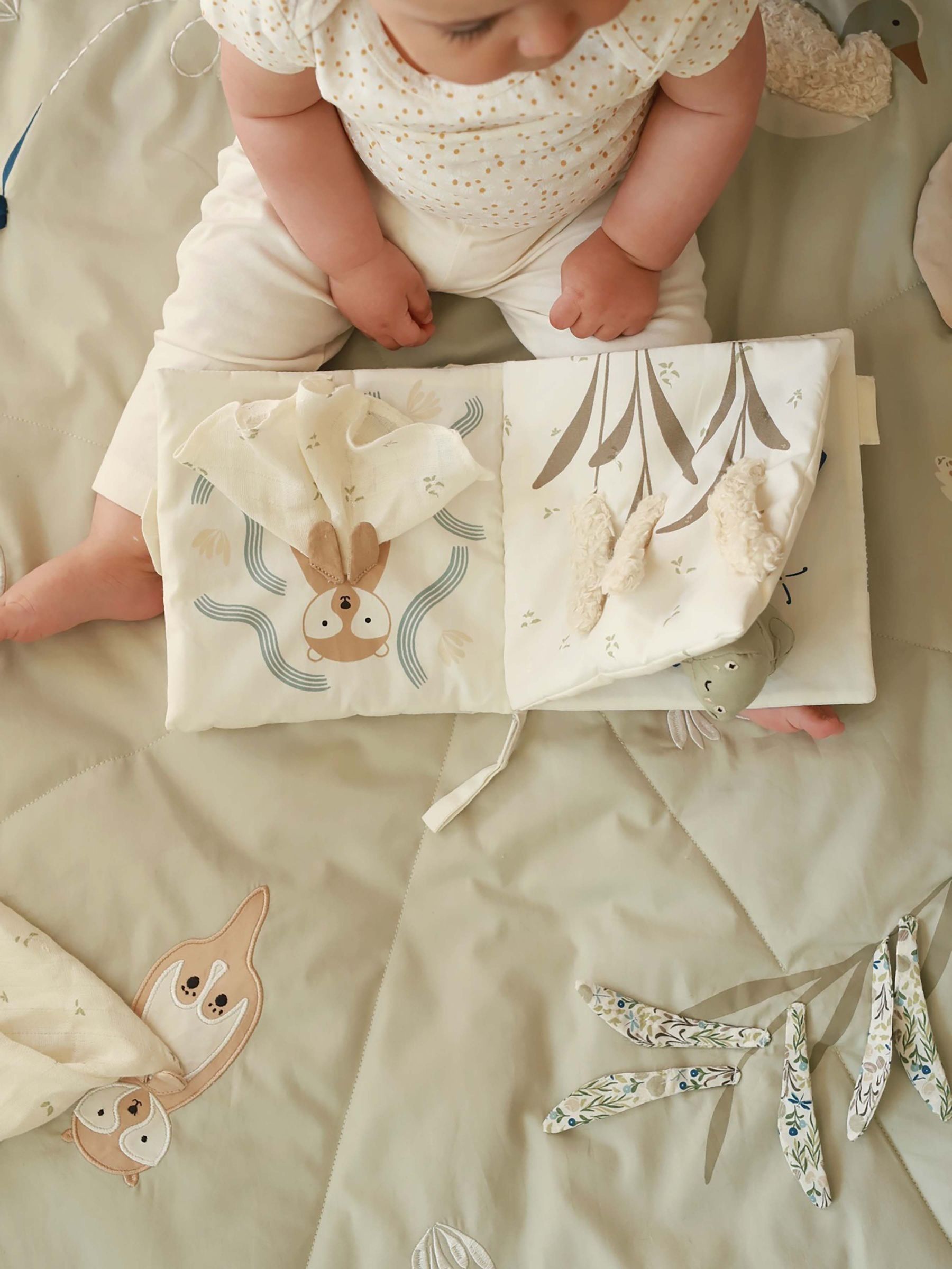 Willow Fabric Book - Image 2 of 6