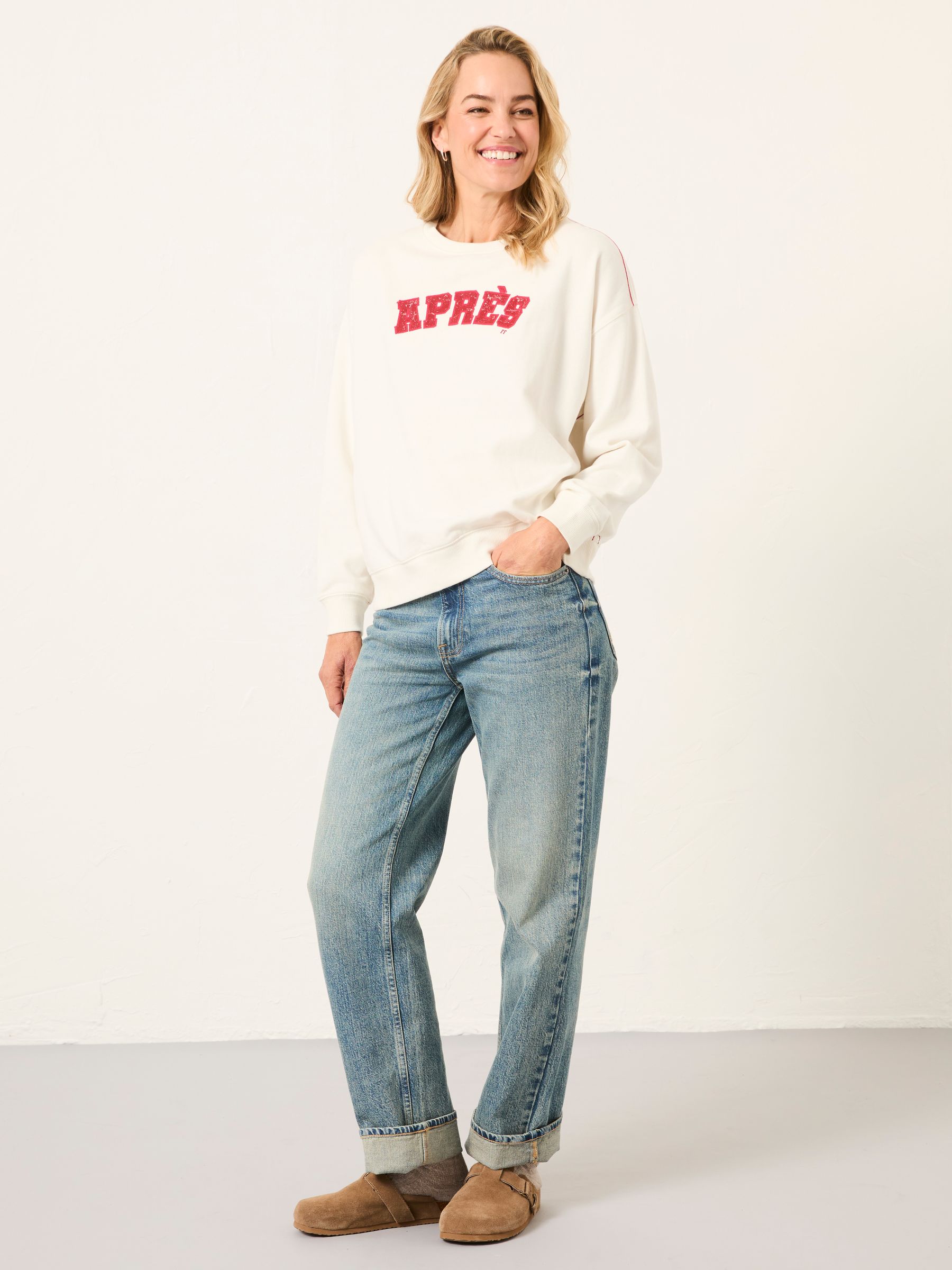Emily Ivory Apres Graphic Crew Sweatshirt - Image 4 of 6