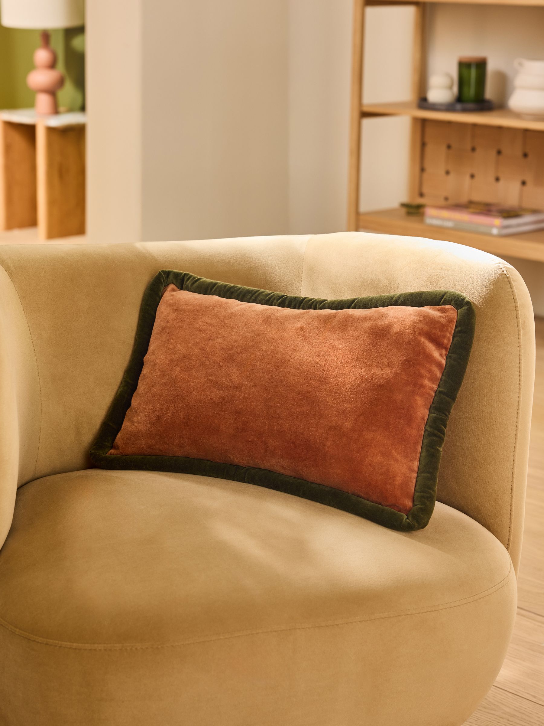 Caramel/Rust Huxley Cotton Velvet Jumbo Pipe Cushion - Image 2 of 4