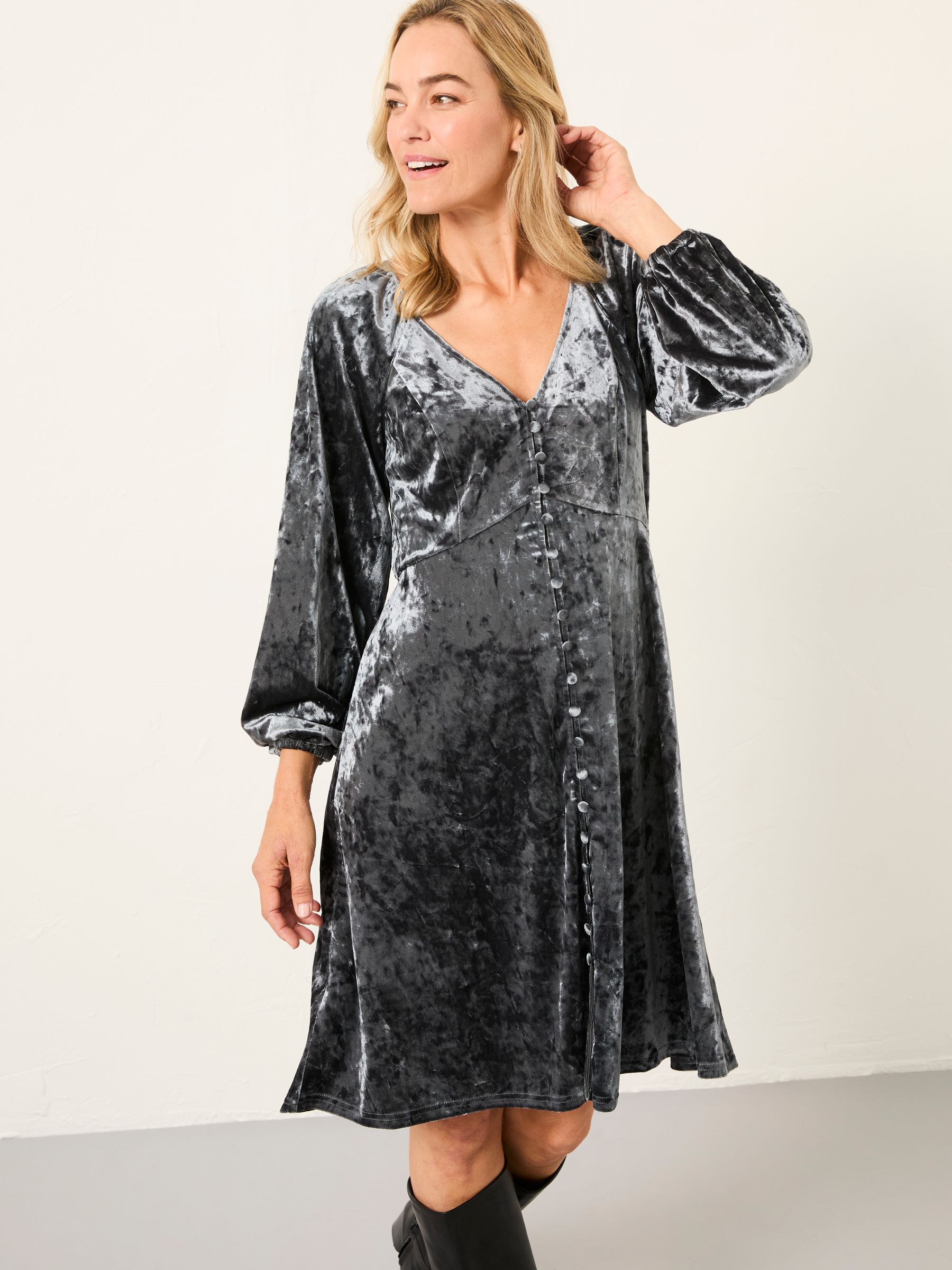 Em Washed Black Petite Velvet Mini Dress - Image 5 of 6