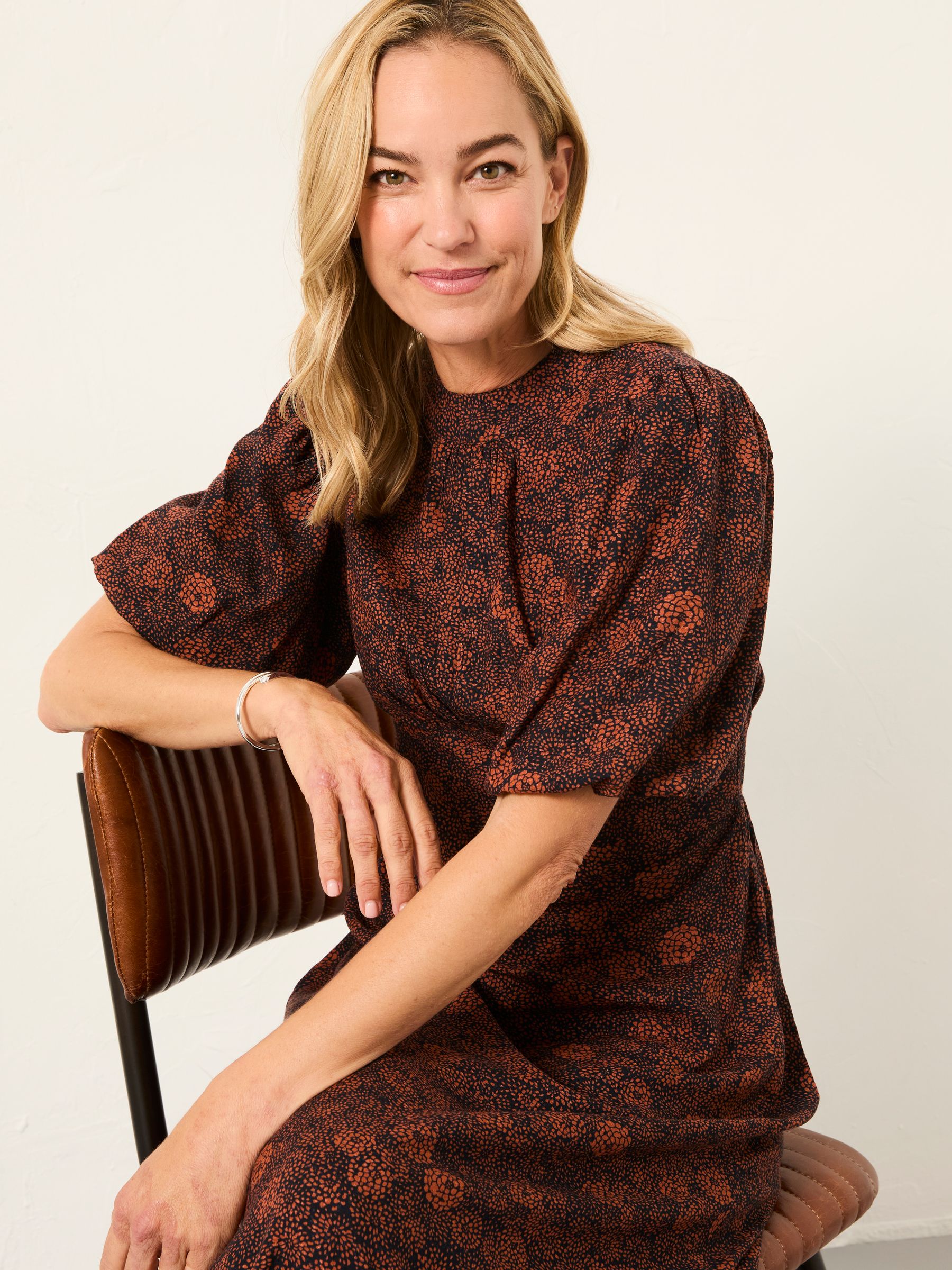 Mila Black Circle Floral Petite Midi Dress - Image 5 of 6