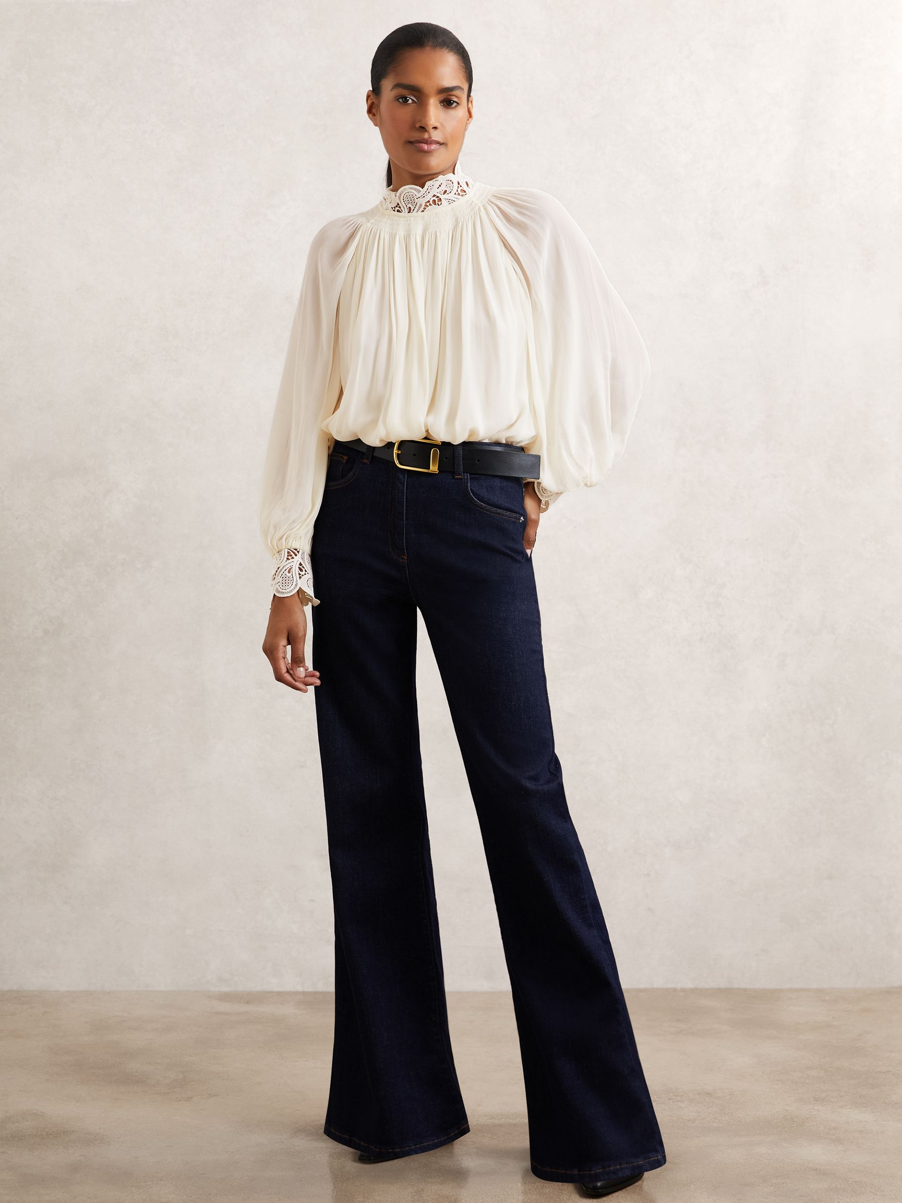 レア！cici tash ジレ Reiss Lace-Trim Draped Chiffon Top in Cream | REISS