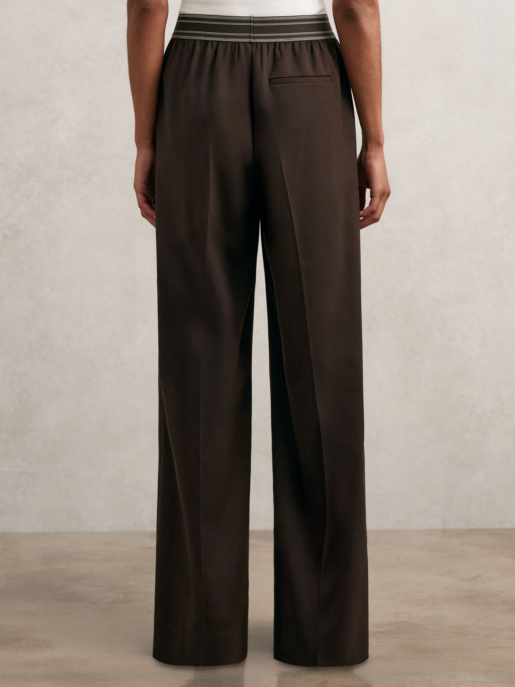 Wide-Leg Contrast-Waistband Trousers in Chocolate Brown - image 5