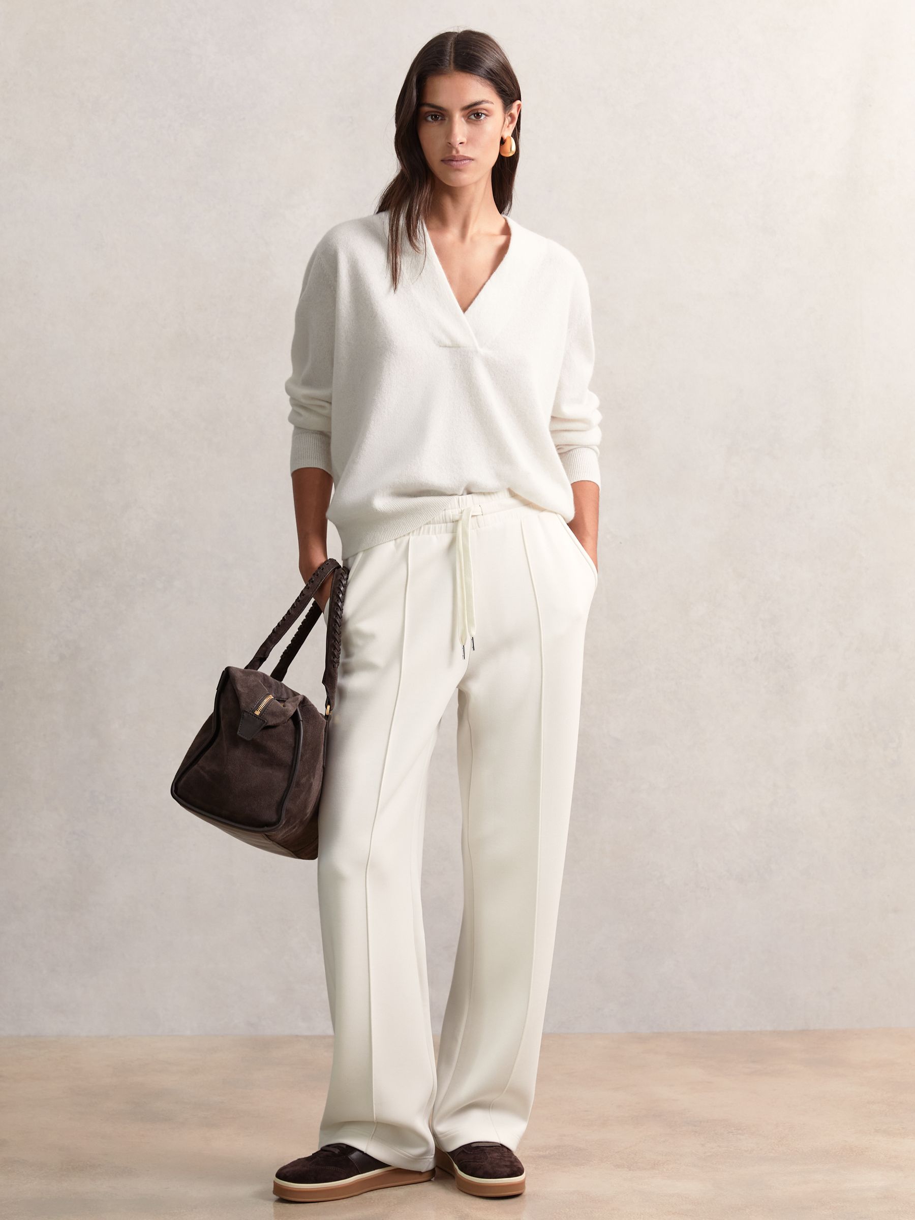 Cashmere V-Neck Jumper in Cream - image 5