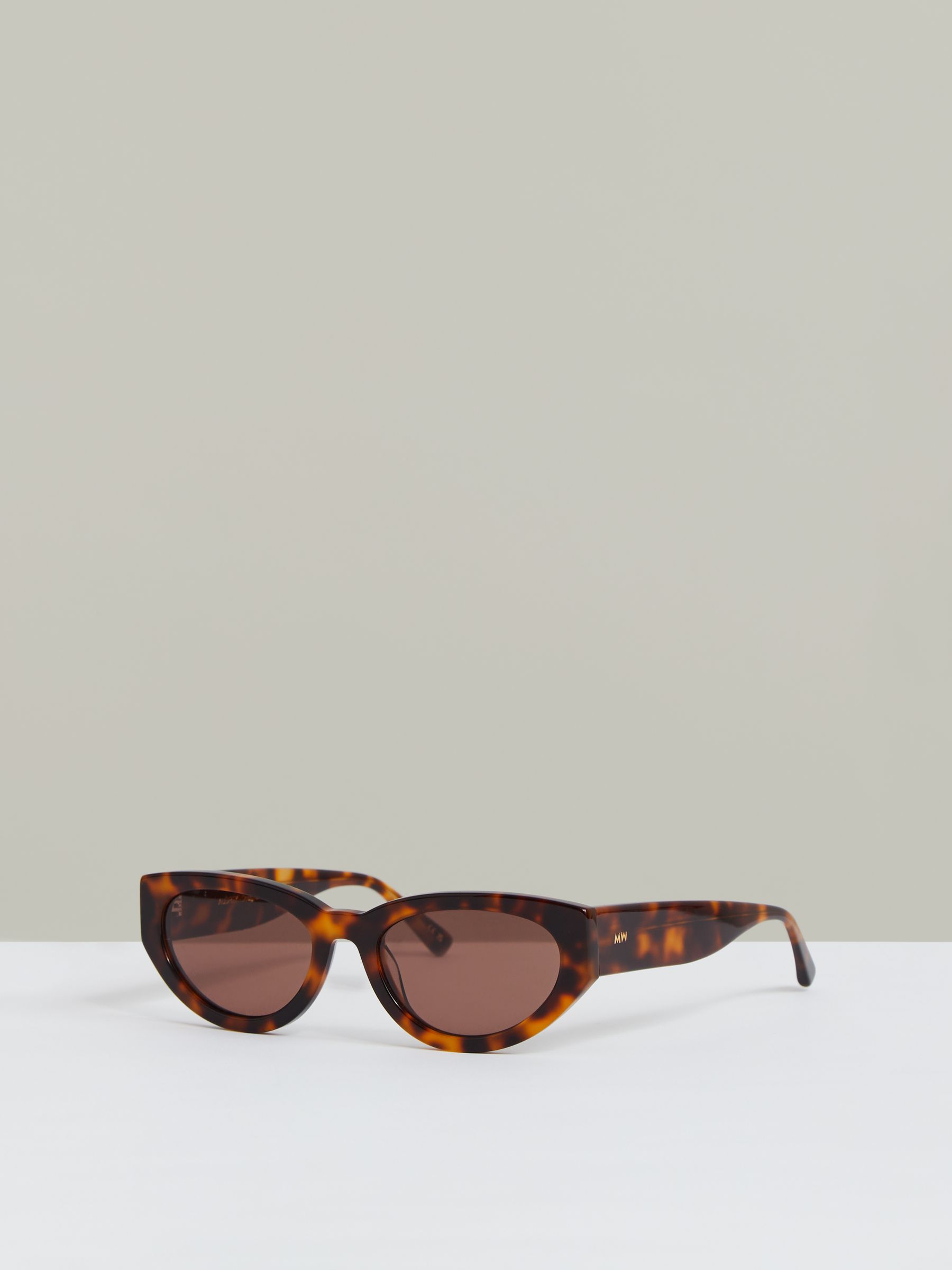 MESSYWEEKEND Oval Frame Sunglasses in Brown - Image 2 of 3