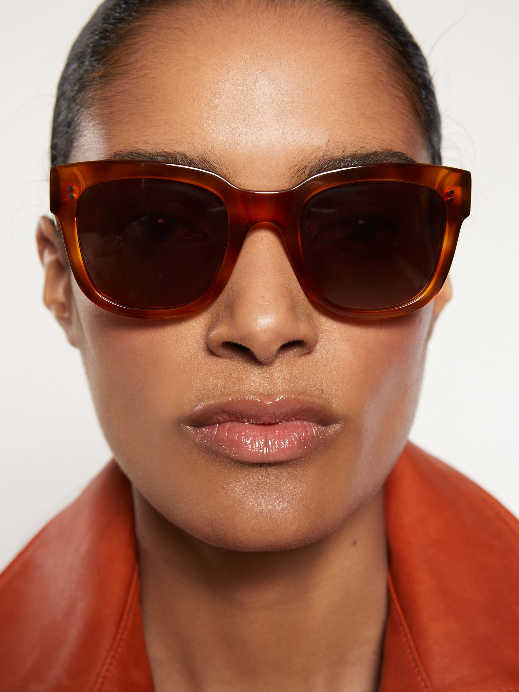 MESSYWEEKEND Square Frame Sunglasses in Light Brown - Image 4 of 5