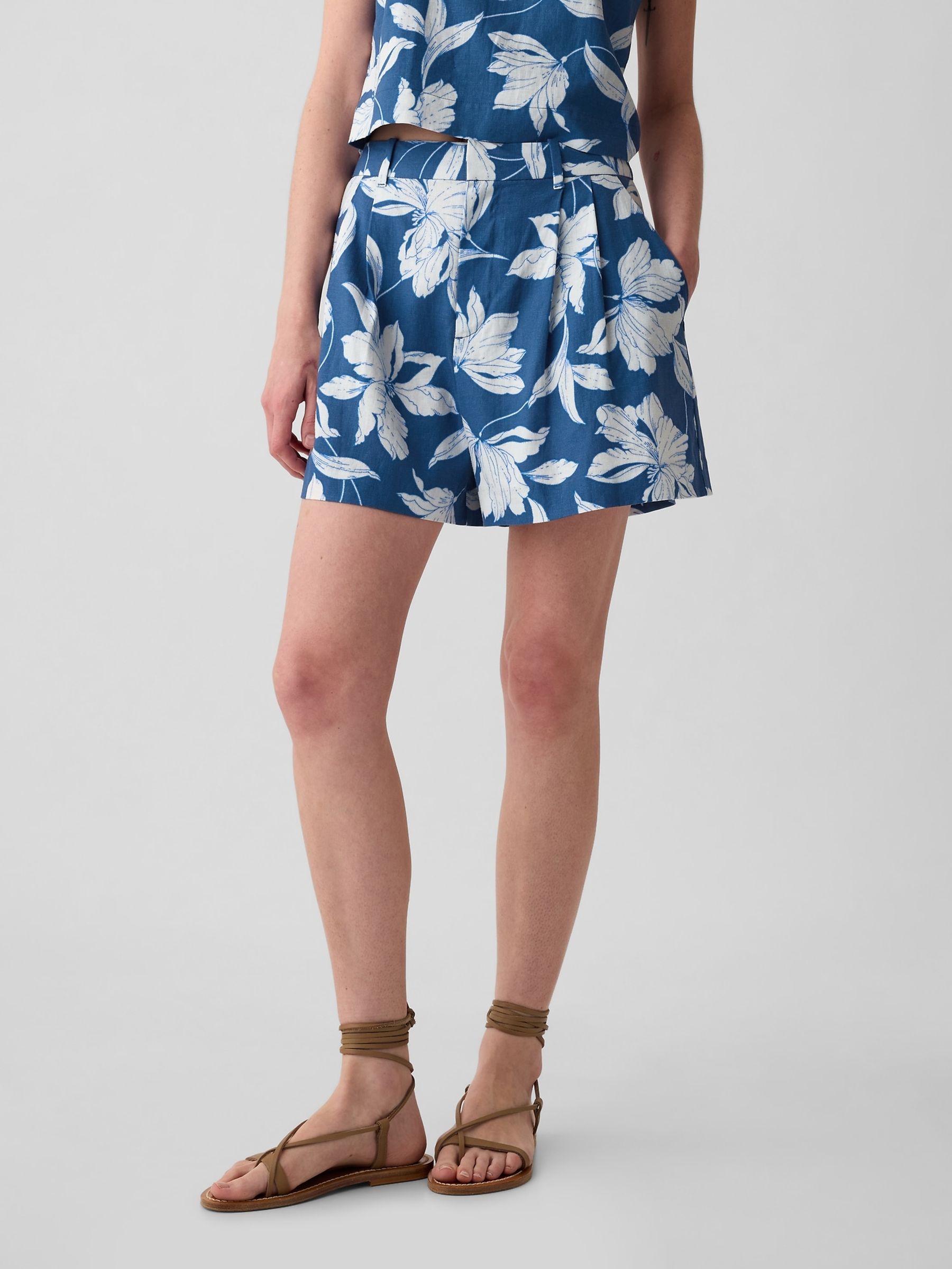 Blue Floral 4" Linen Cotton Everyday Shorts - Image 1 of 1