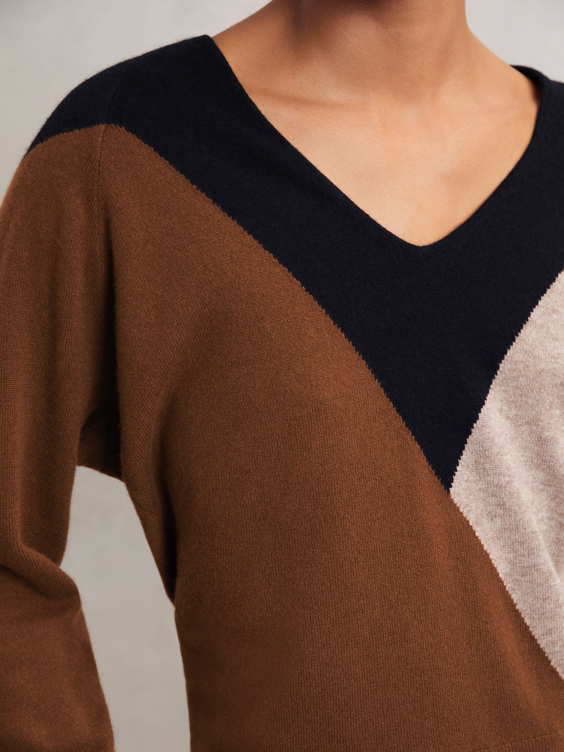 Wool-Blend Colourblock Knit Jumper with Cashmere in Toffee Brown/Navy/Neutral - Image 3 of 6