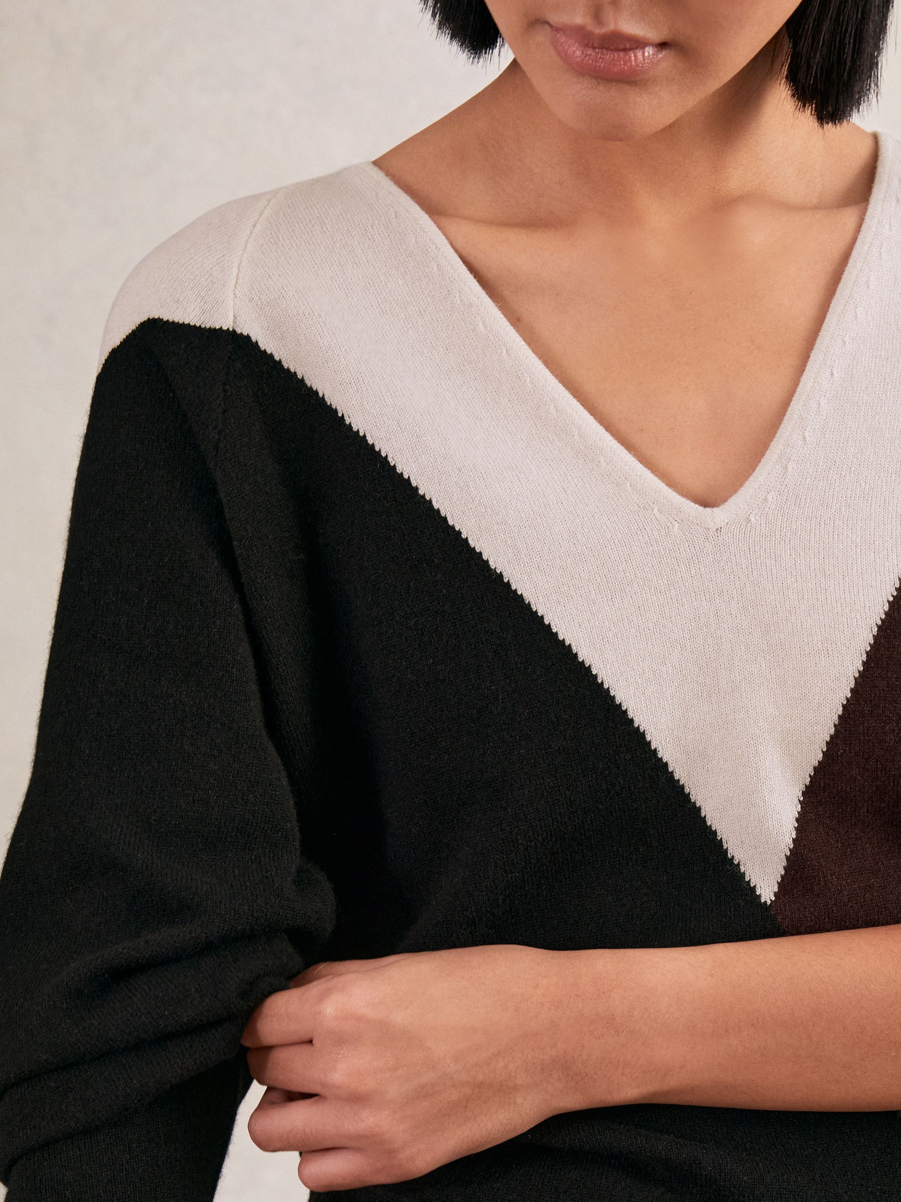 Wool-Blend Colourblock Knit Jumper with Cashmere in Black/Burgundy/Cream - image 3