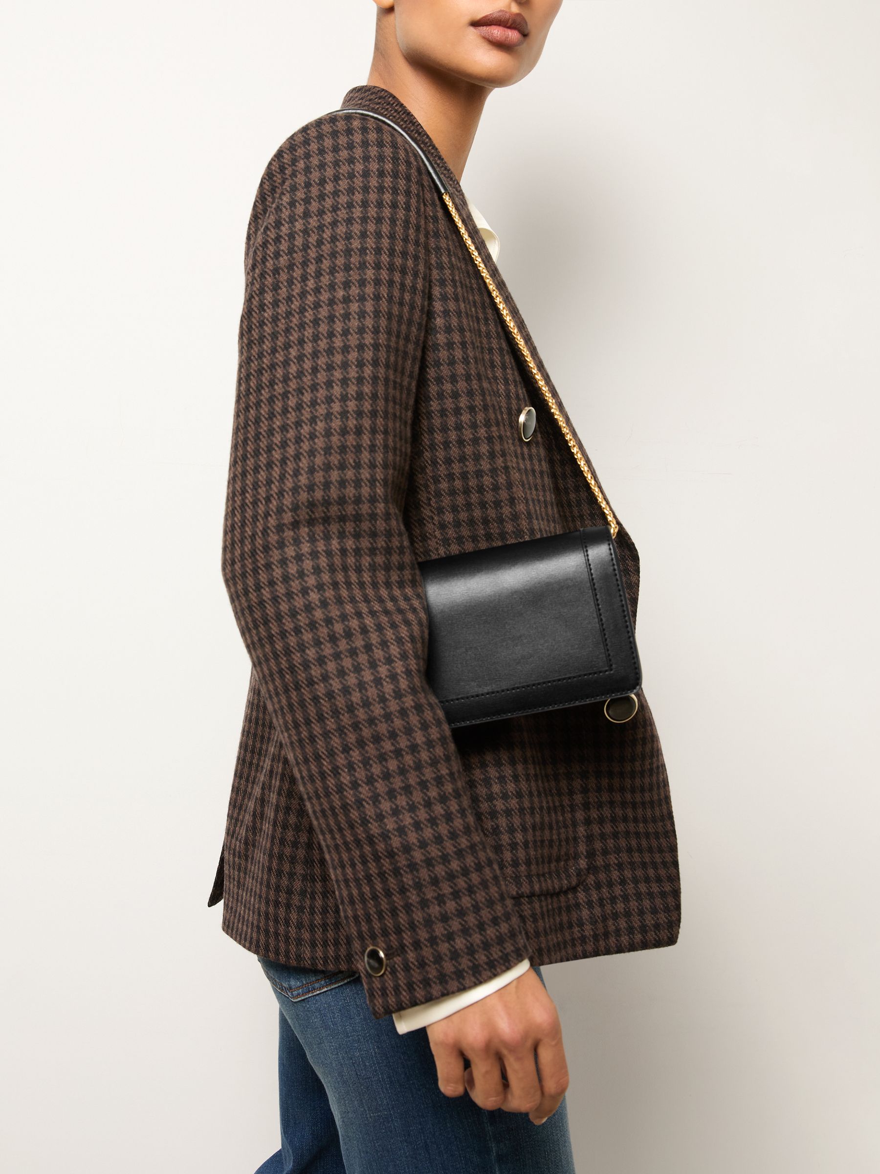 Leather Chain-Strap Shoulder Bag in Black - Image 3 of 6