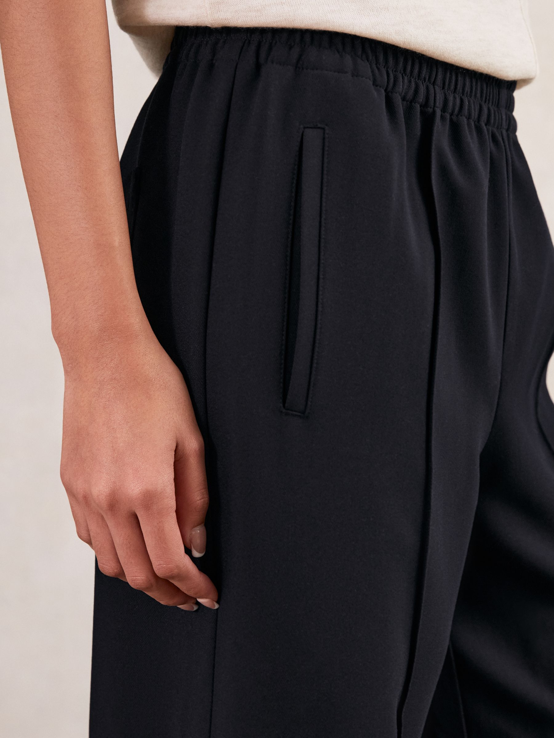 Wide-Leg Elasticated-Waist Trousers in Navy - image 4