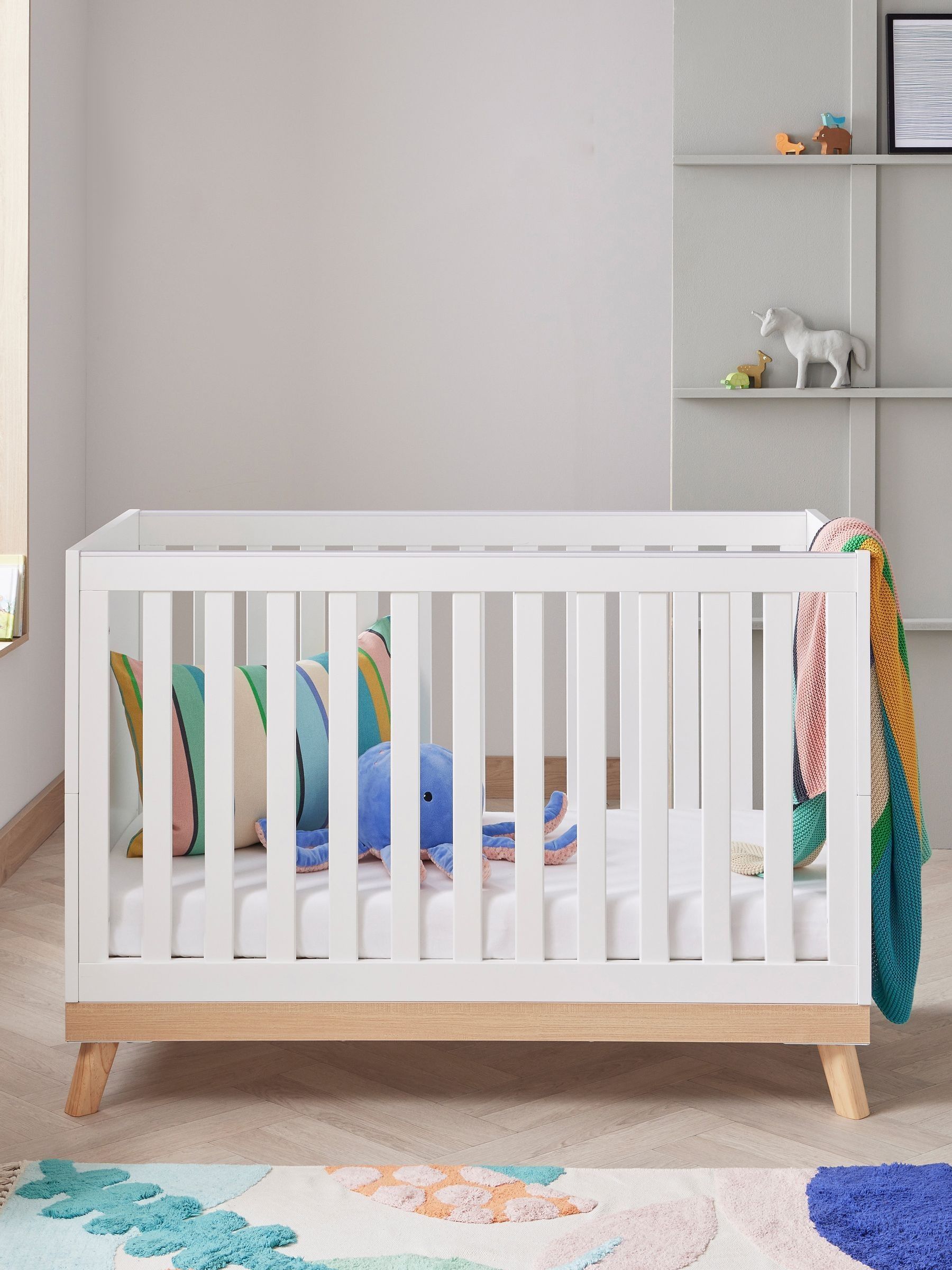 Babymore White Mona Mini Cot Bed - Image 2 of 4