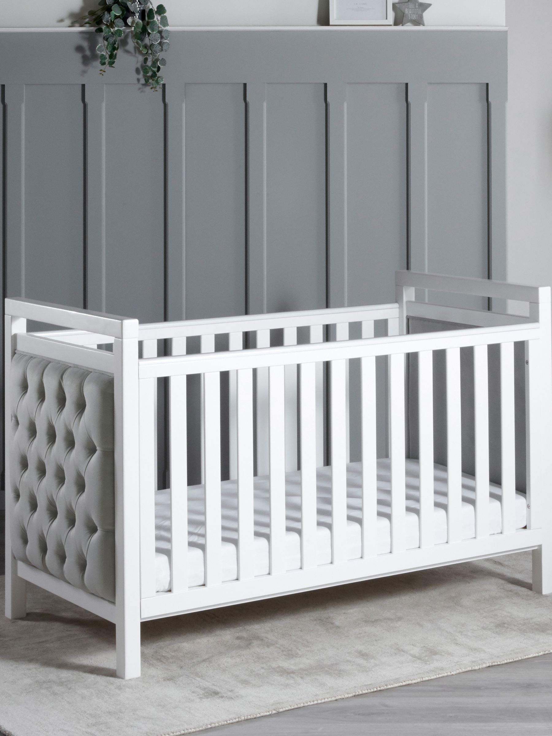 White Velvet Deluxe Cot Bed - Image 2 of 6