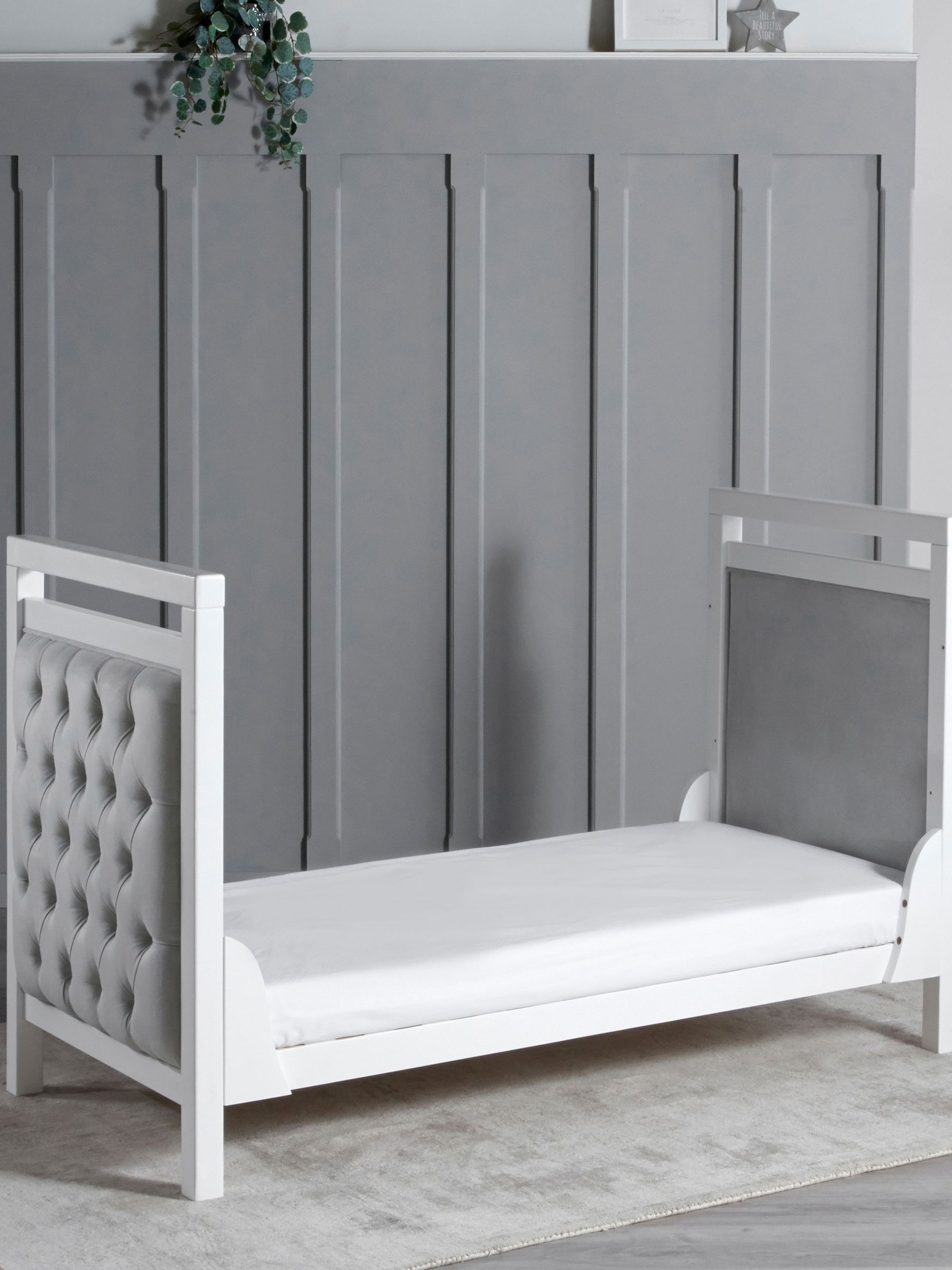 White Velvet Deluxe Cot Bed - Image 3 of 6
