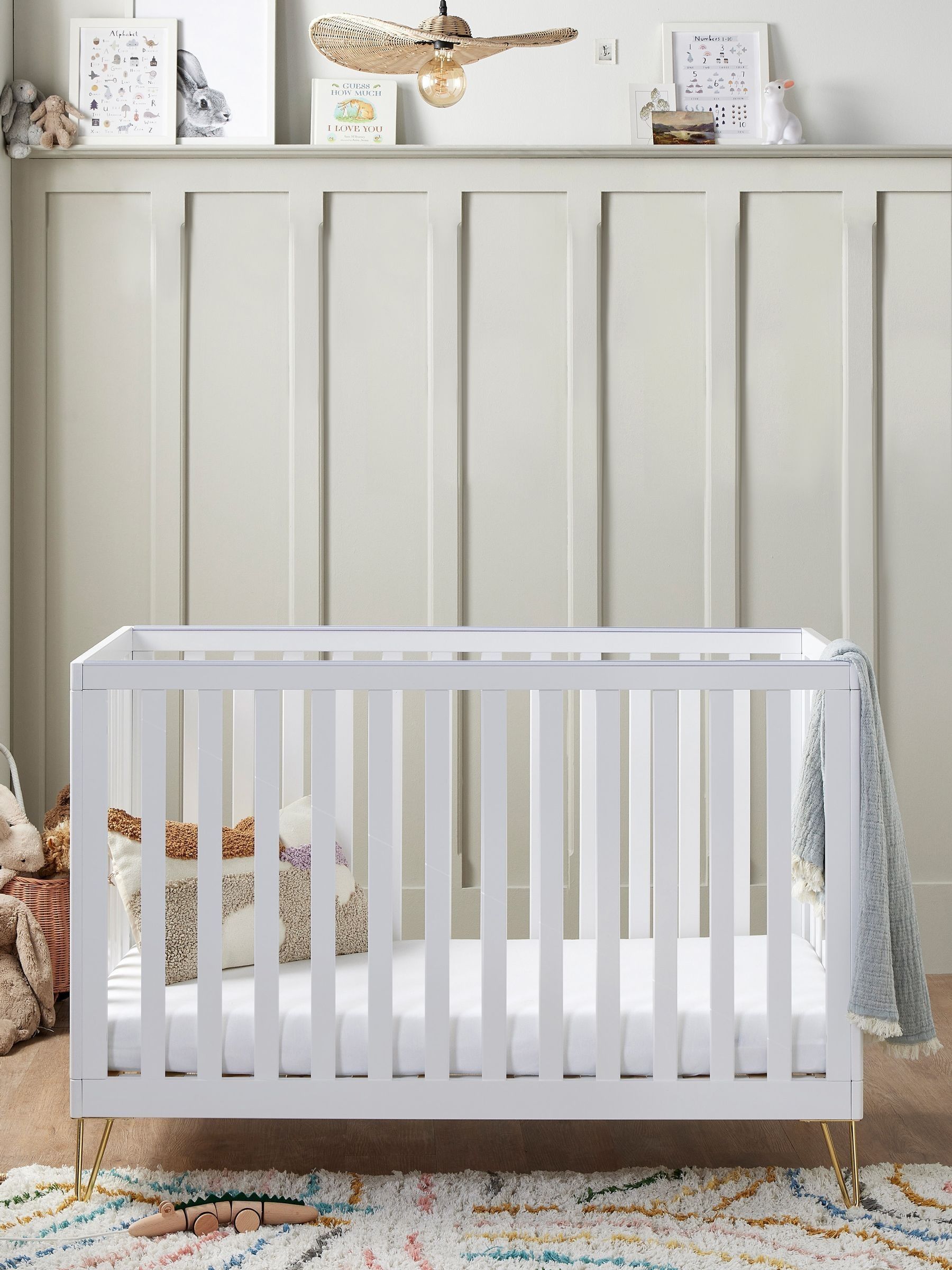 Babymore White Kimi Cot Bed - Image 2 of 5