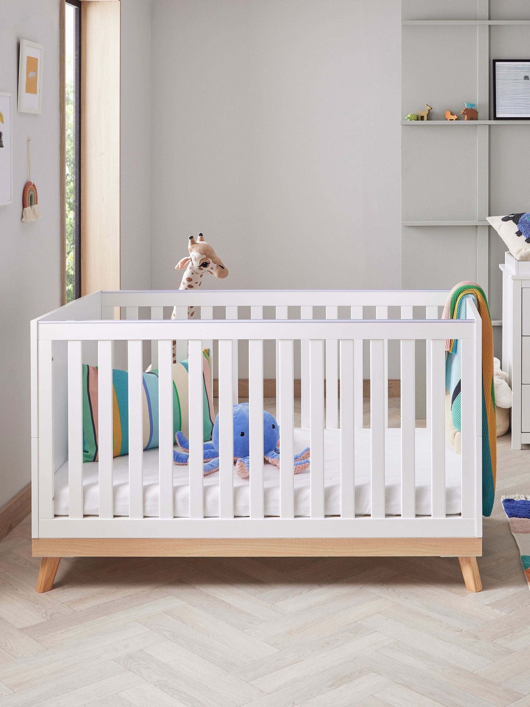 Babymore White Mona Cot Bed - Image 2 of 4