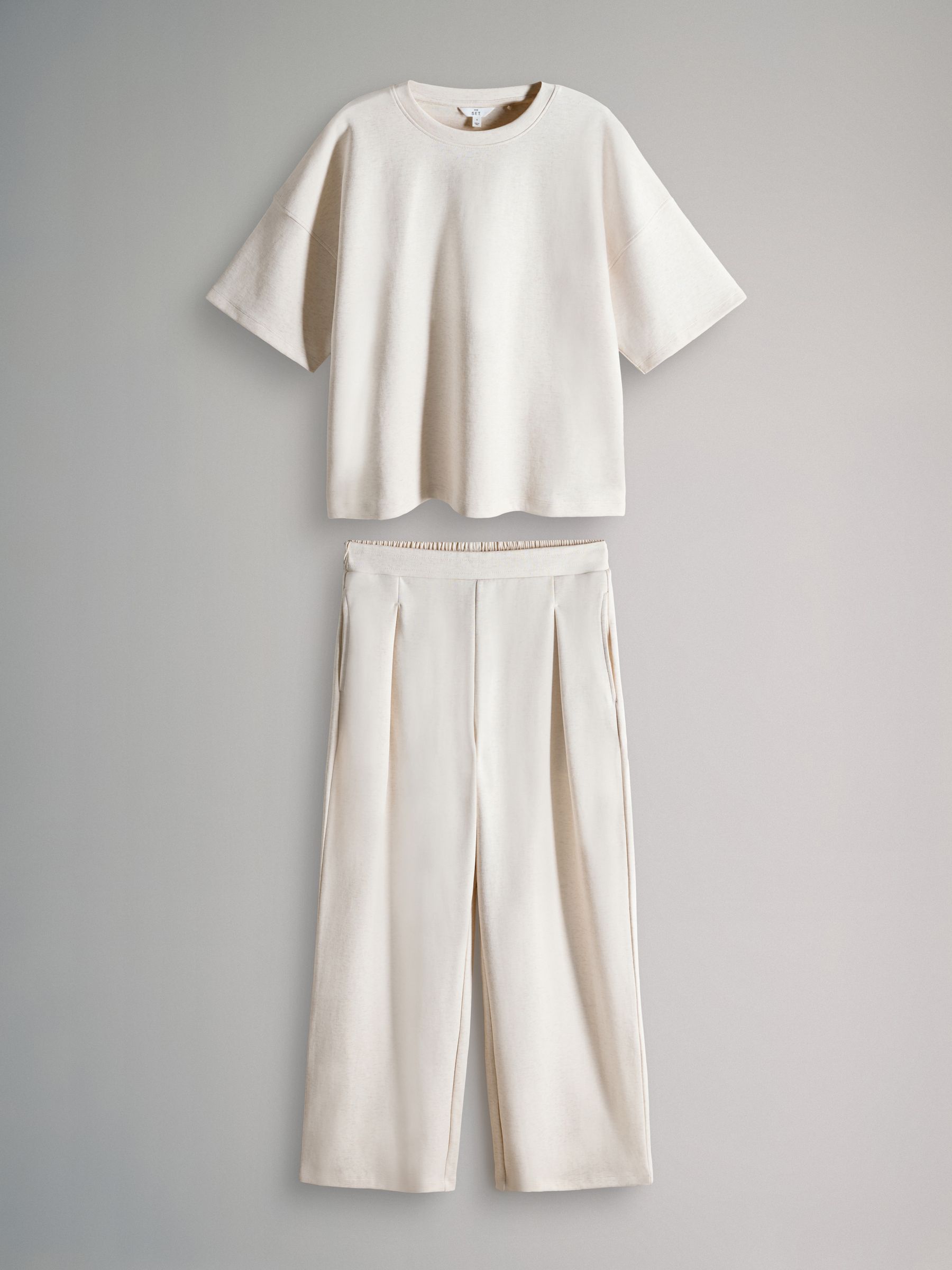 Oatmeal 2 Piece Premium Heavyweight Jersey T-Shirt and Jogger set - Image 2 of 9