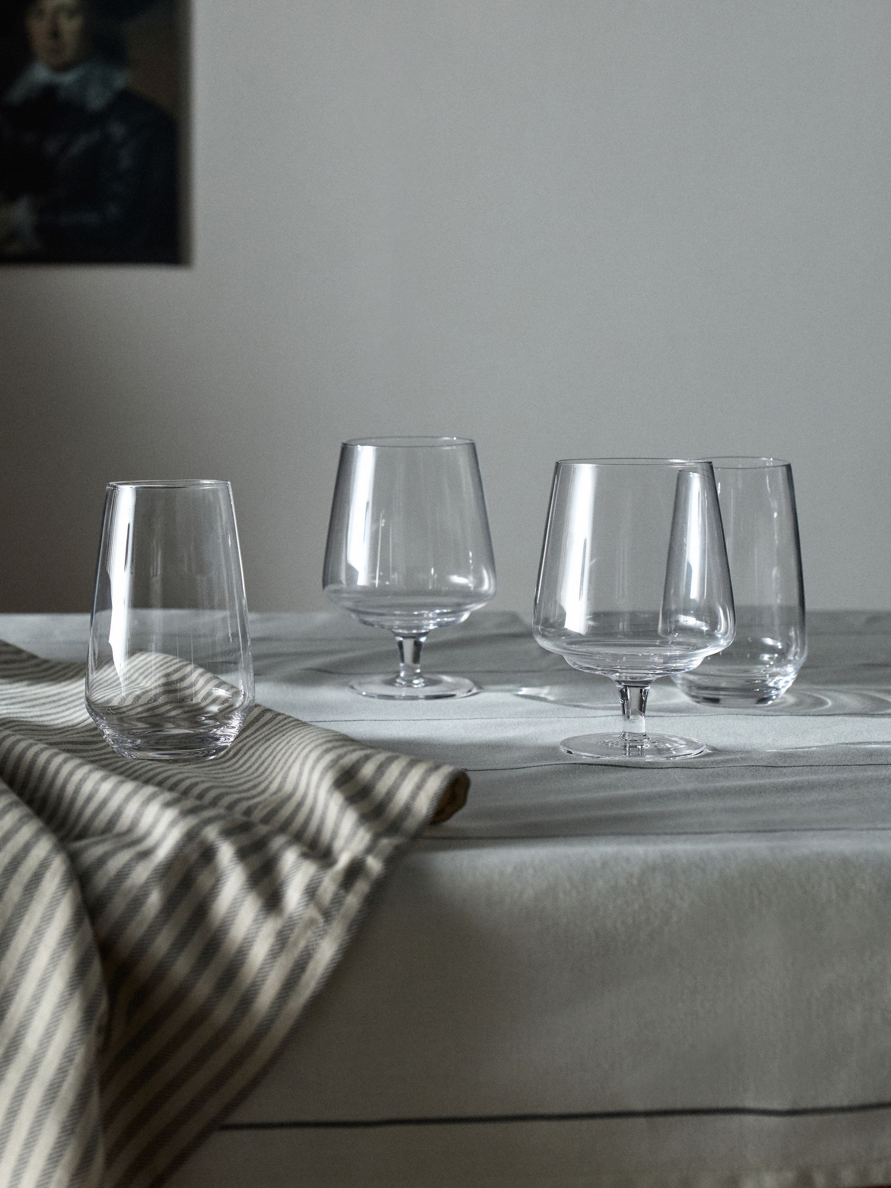 8 Pack Wine Glasses and Tumbler Set Clear - Image 1 of 4