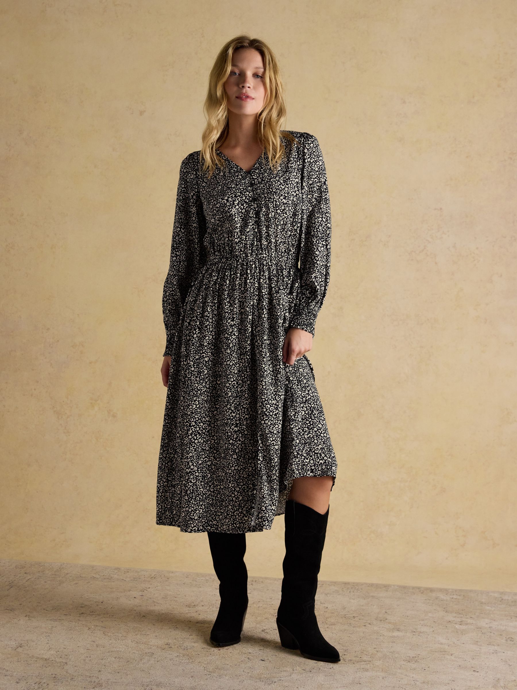 Adele Black V-Neck Long Sleeve Midi Dress - Image 6 of 8