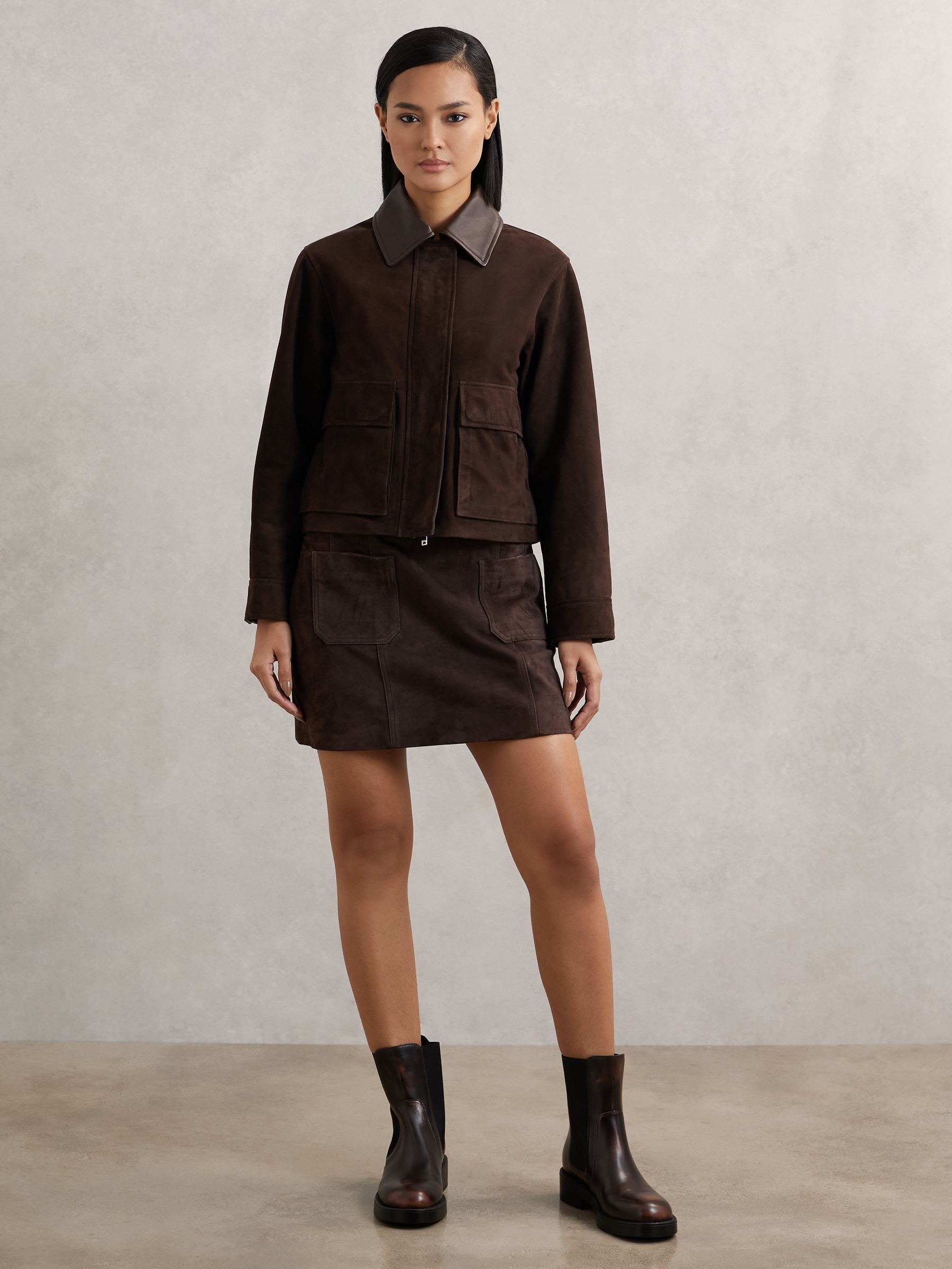 Leather Chelsea Boots in Brown - Image 2 of 5