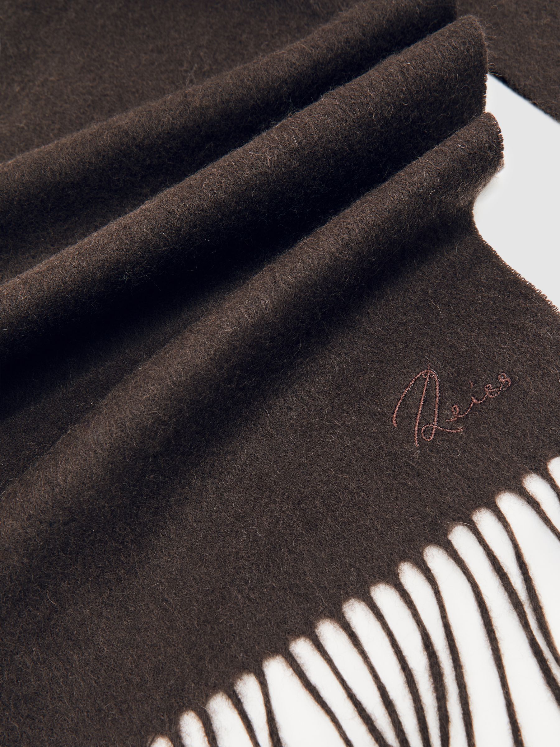 Wool-Cashmere Script-Logo Scarf in Chocolate Brown - image 4