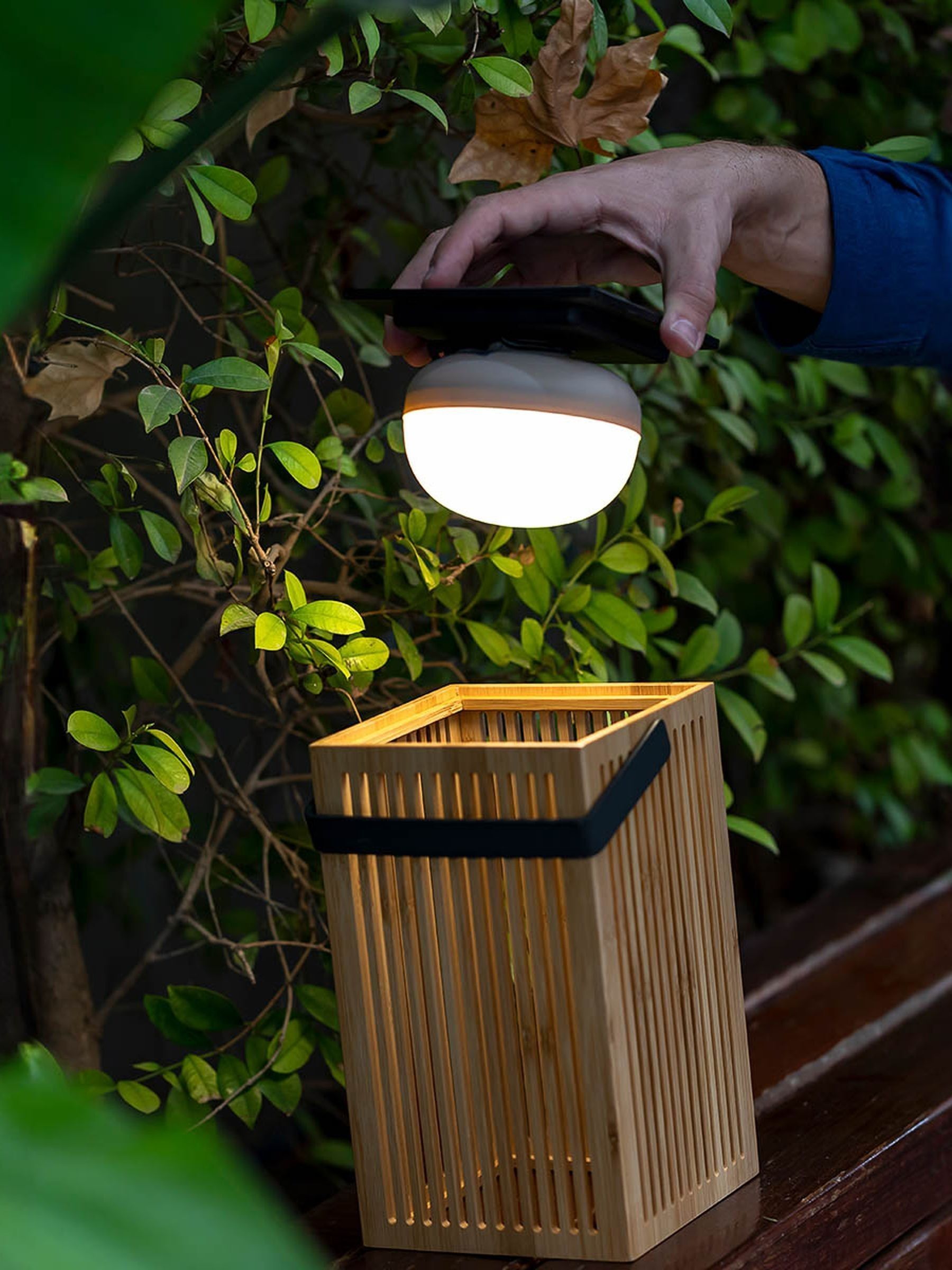 New Garden Brown Okinawa Cordless Portable Solar Lantern - Image 2 of 6