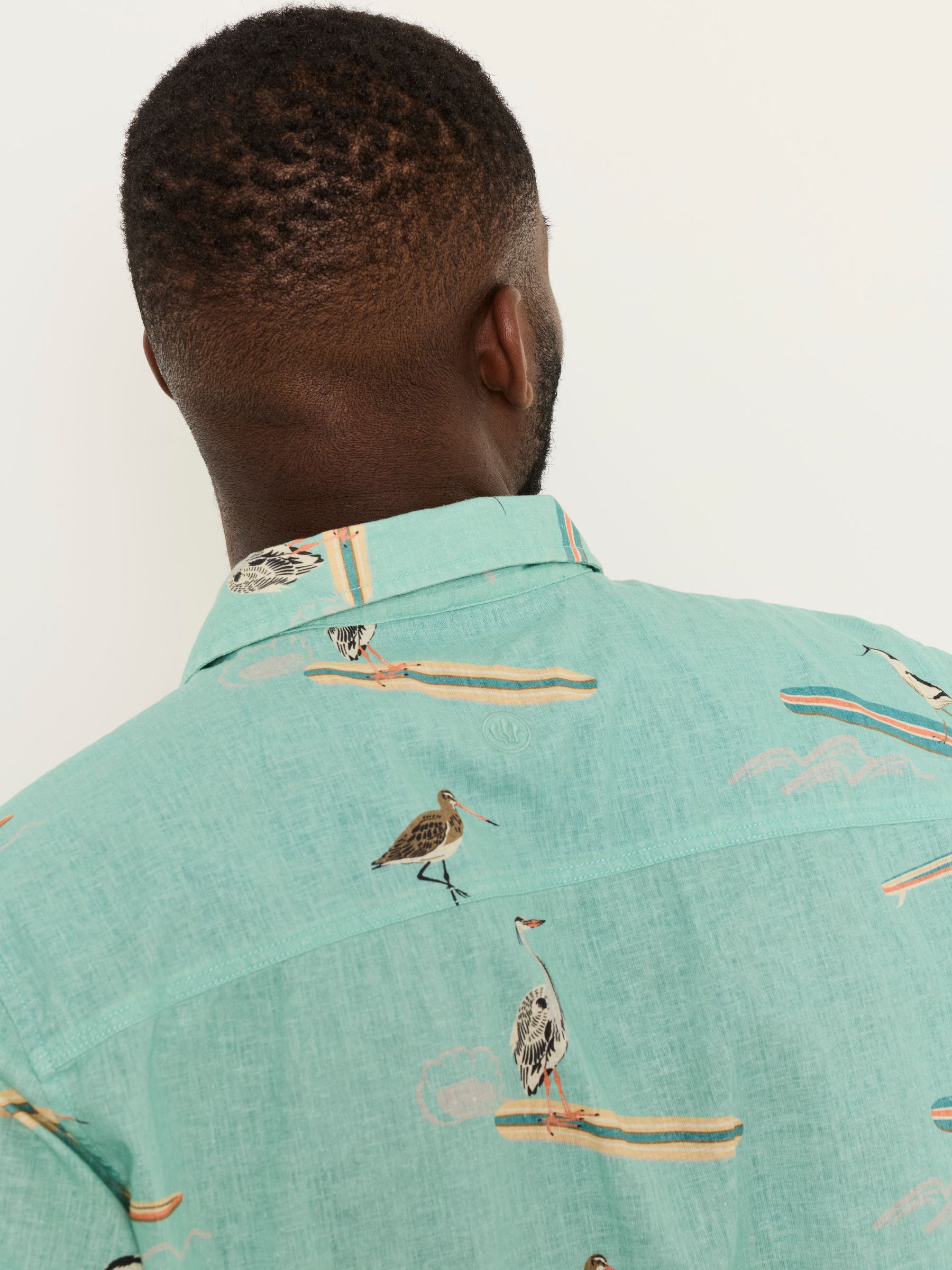 Light Teal Short Sleeve Relaxed Fit Bird Print Shirt - Image 4 of 8