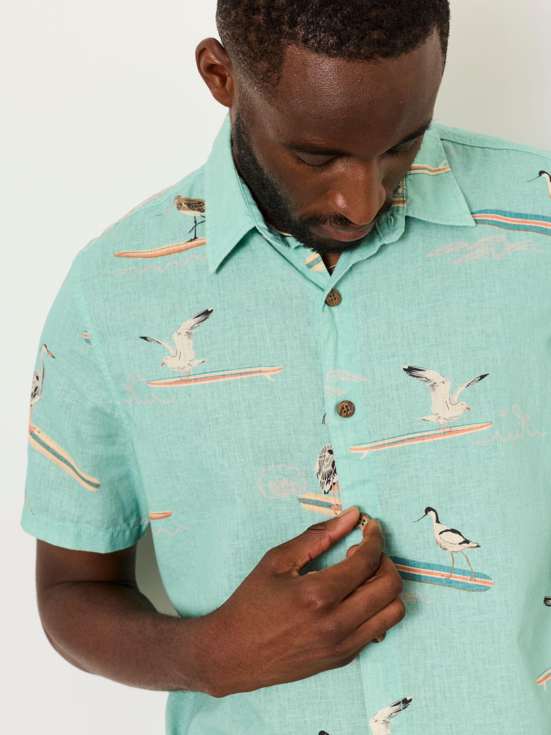 Light Teal Short Sleeve Relaxed Fit Bird Print Shirt - Image 6 of 8