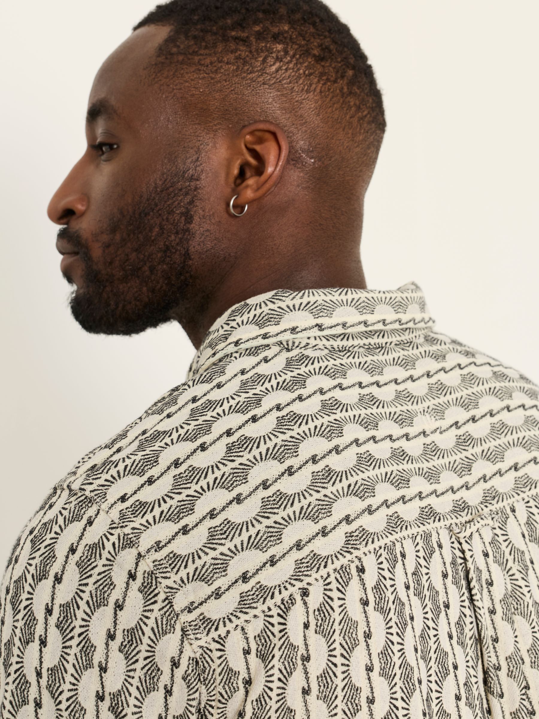Washed Black Short Sleeve Sunset Jacquard Shirt | FatFace USA