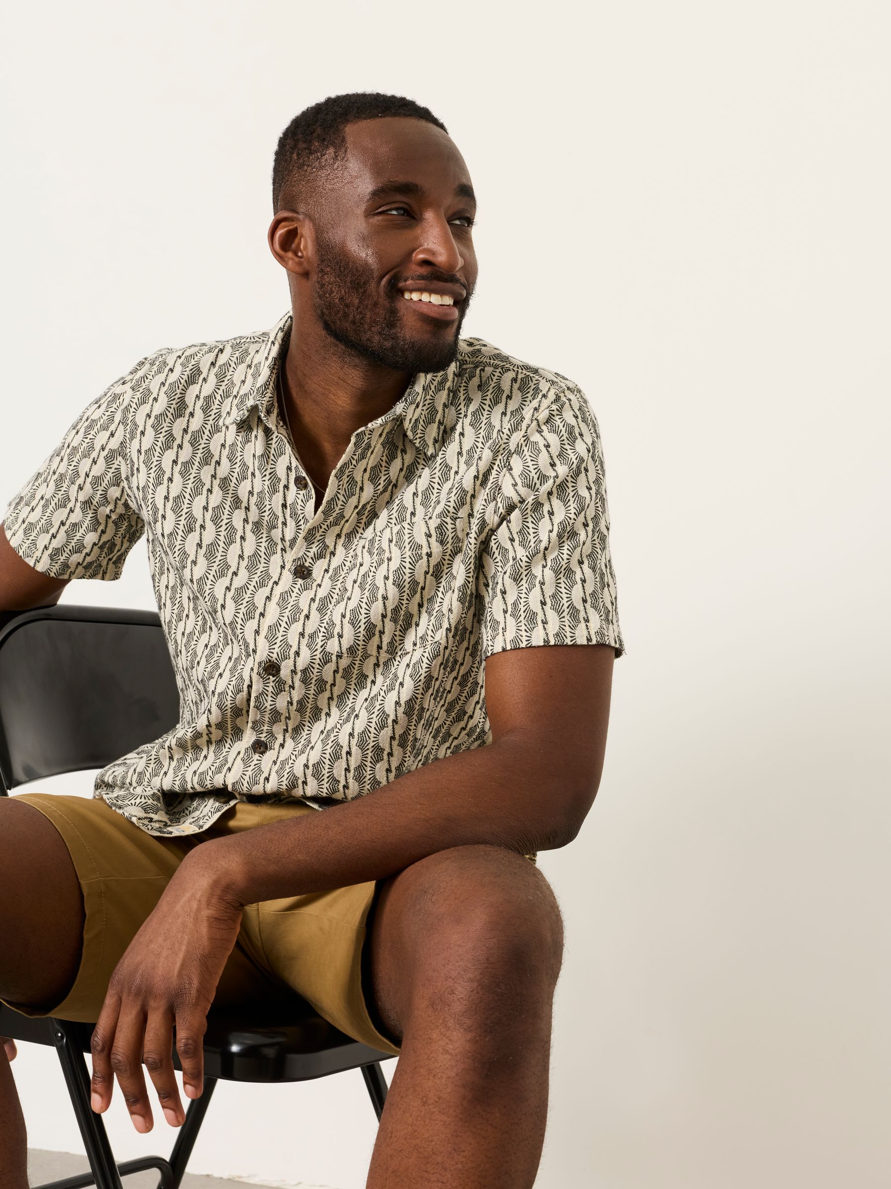 Washed Black Short Sleeve Sunset Jacquard Shirt | FatFace USA