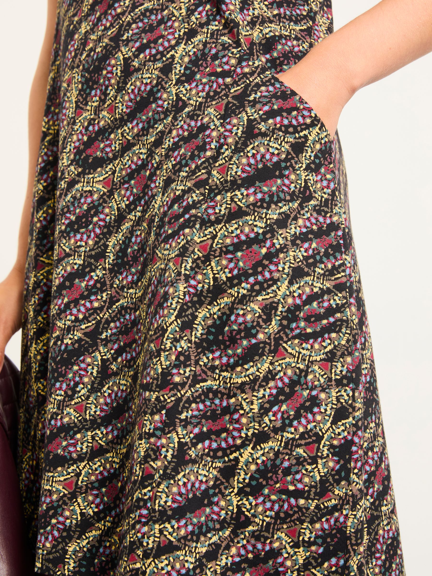 Simone Black Sketchy Texture Regular Jersey Dress - Image 4 of 5