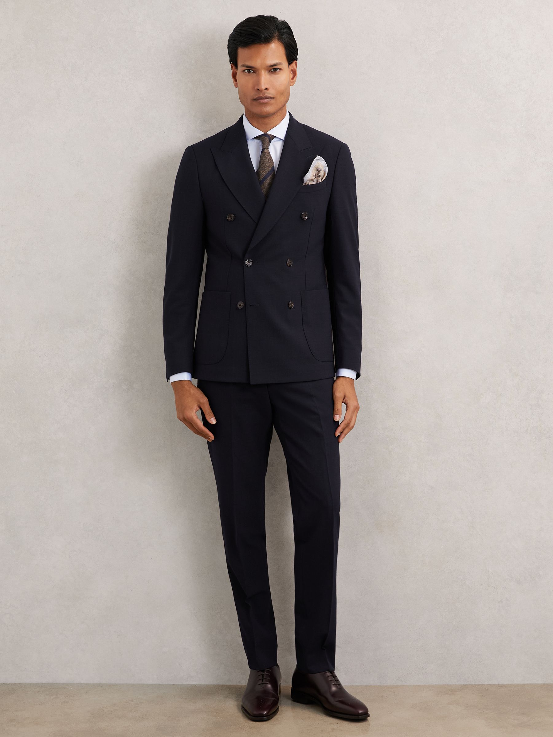 Double-Breasted Textured Suit Blazer Slim-Fit With Wool in Navy - Image 4 of 8