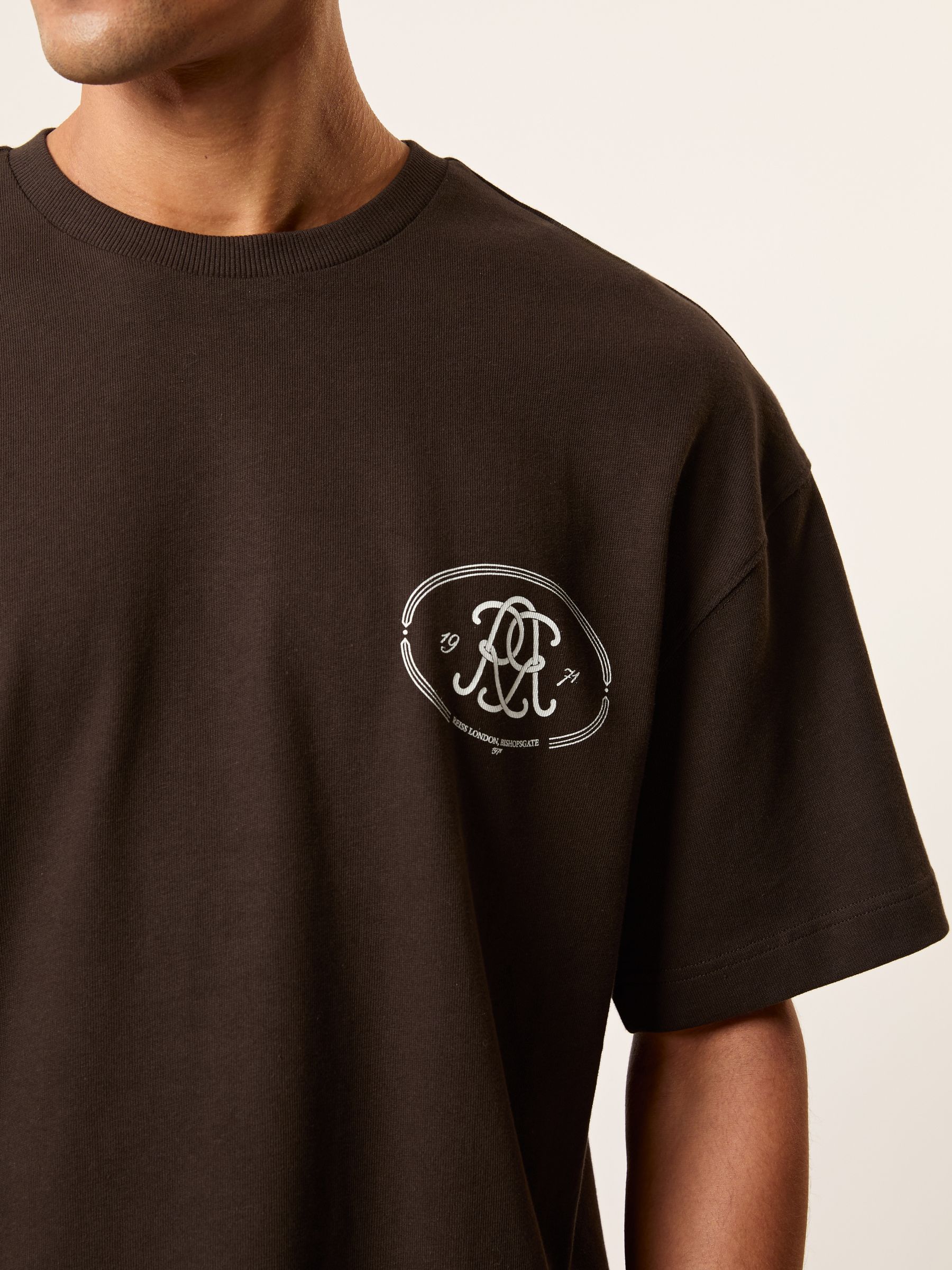 T-Shirt in Brown - Image 4 of 6
