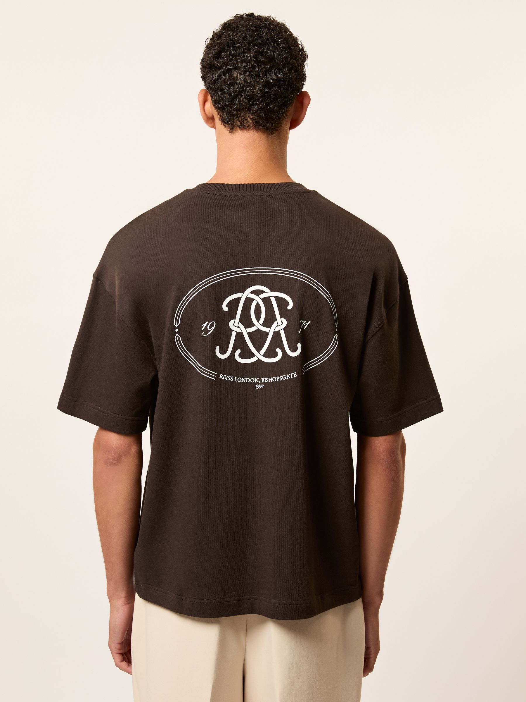 T-Shirt in Brown - Image 5 of 6