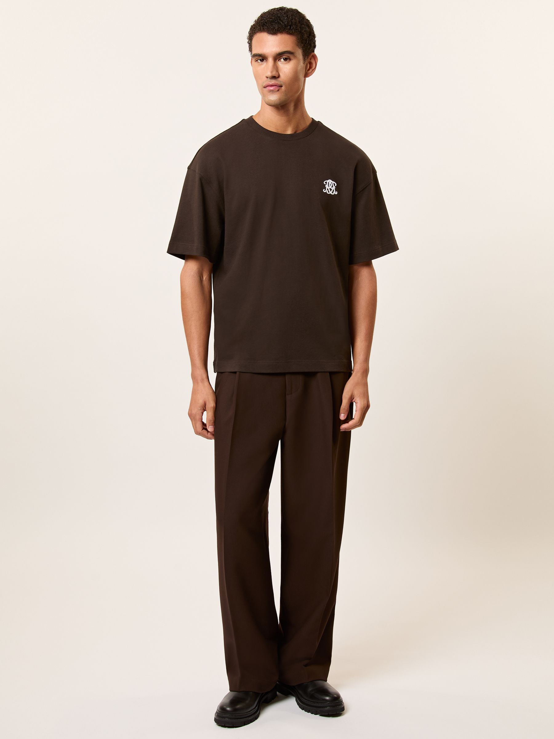 T-Shirt in Brown - Image 3 of 6