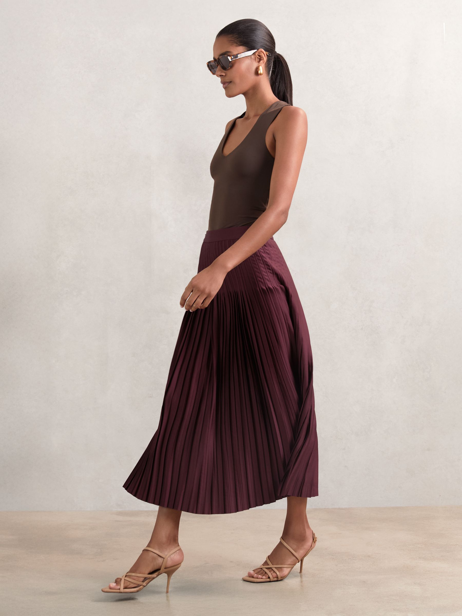 【海外限定】REISSワンピース☆Pale Pink Rowe Ruched-Front Mid Buy Reiss Pale Pink Rowe Ruched-Front Midi Dress from Next USA