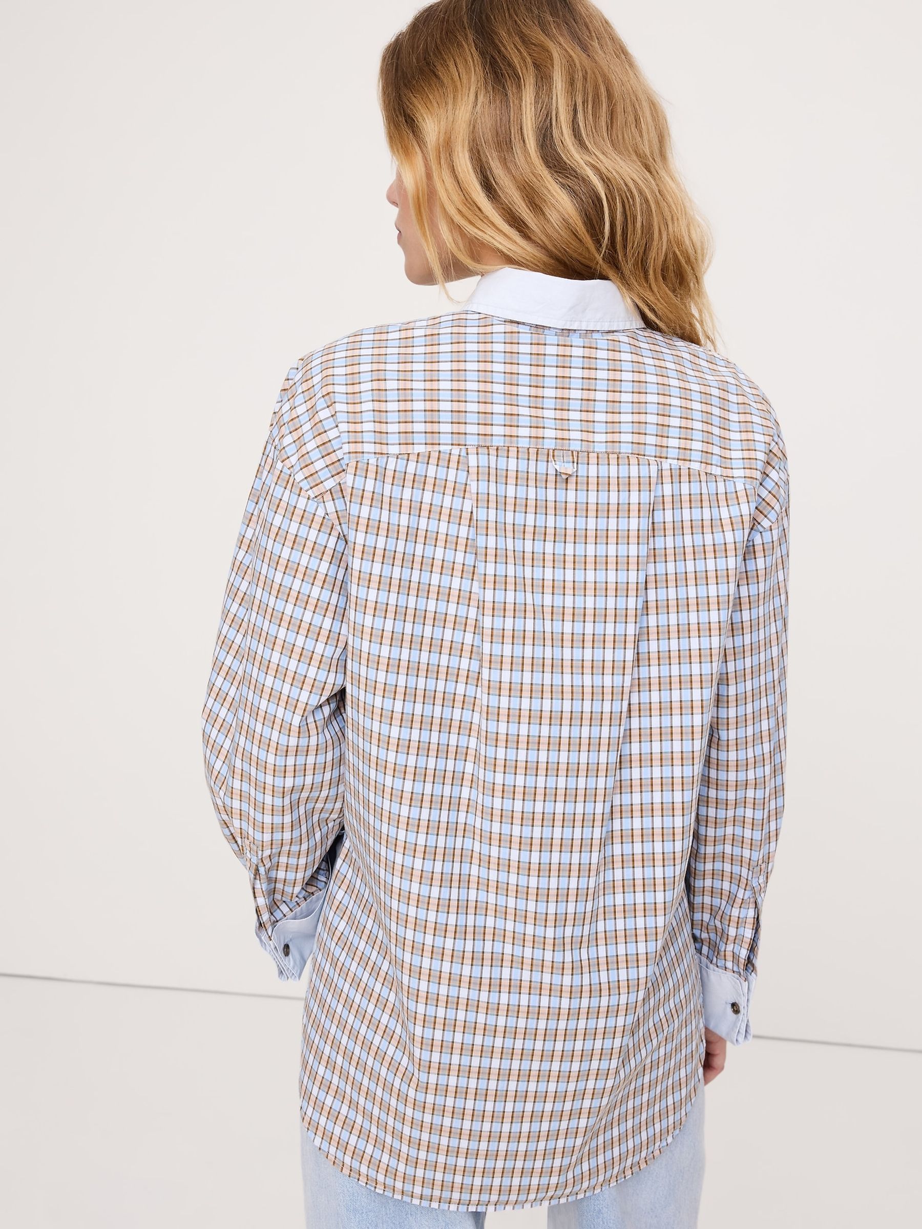 Banana Republic Blue/Brown Check Oversized Cotton Poplin Banker Shirt - Image 2 of 4