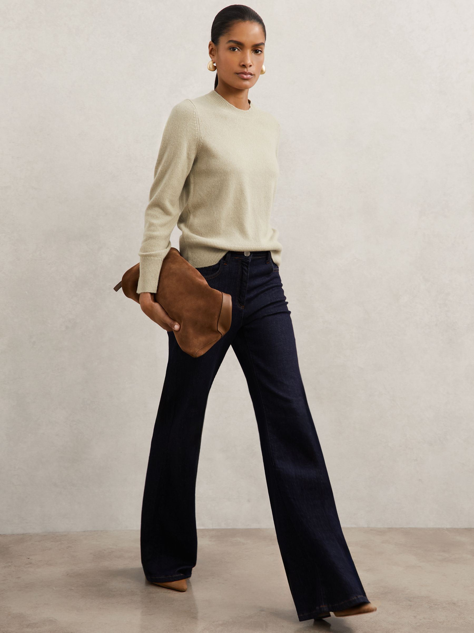 100% Cashmere Crew-Neck Jumper in Sage Green - Image 3 of 6