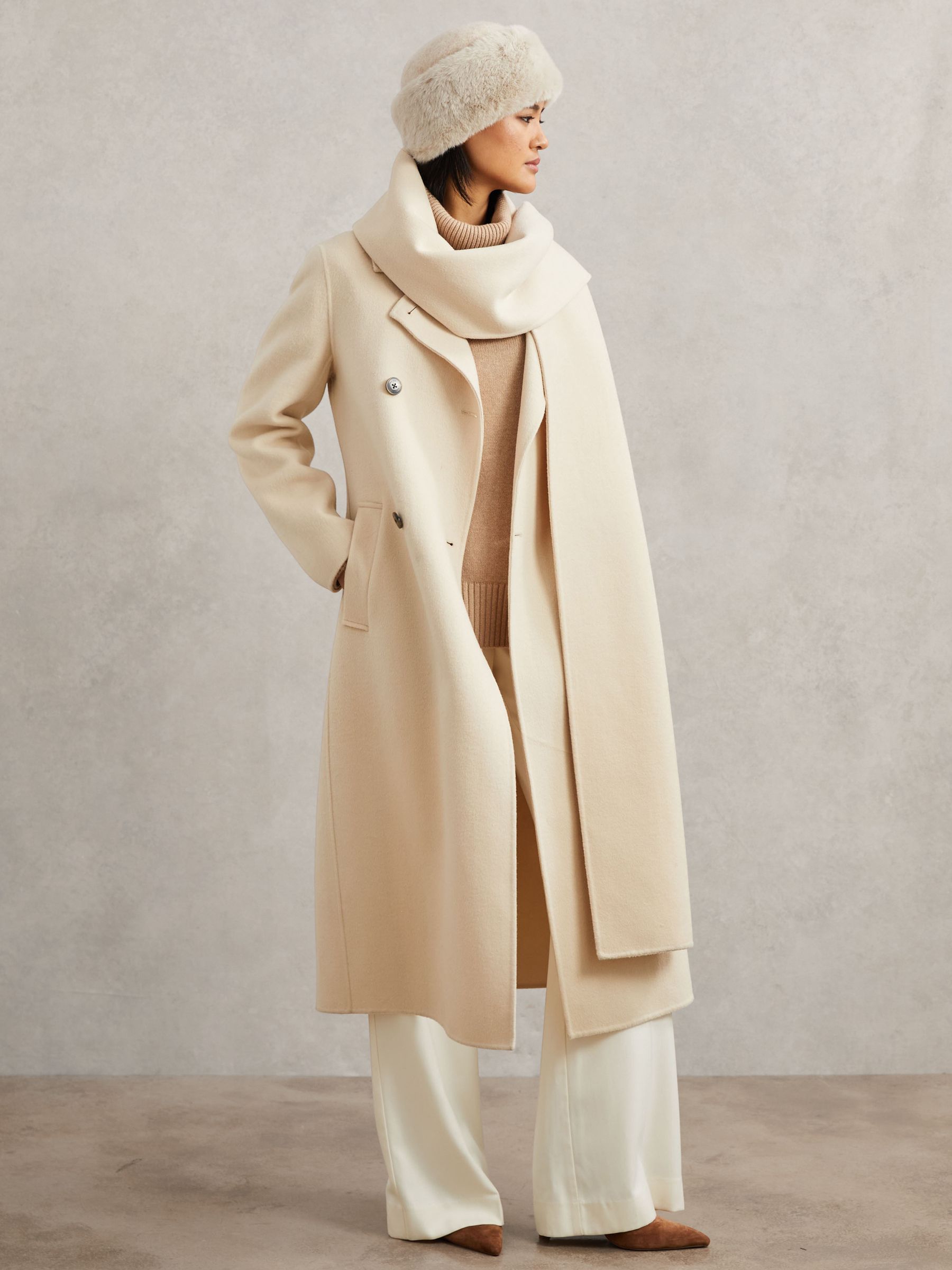Faux Fur Hat in Off White - Image 4 of 5