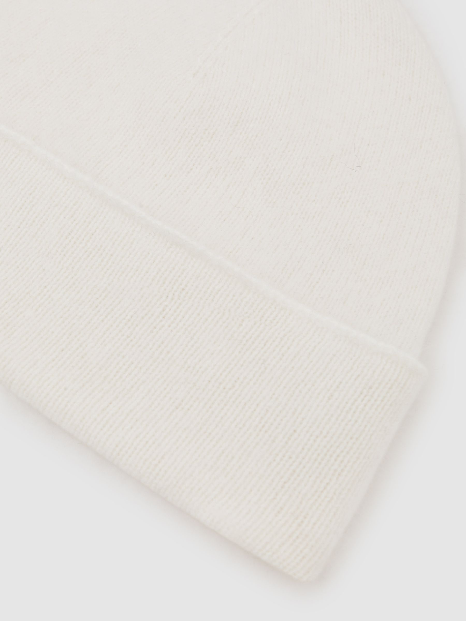 100% Cashmere Beanie in Cream - Image 5 of 5