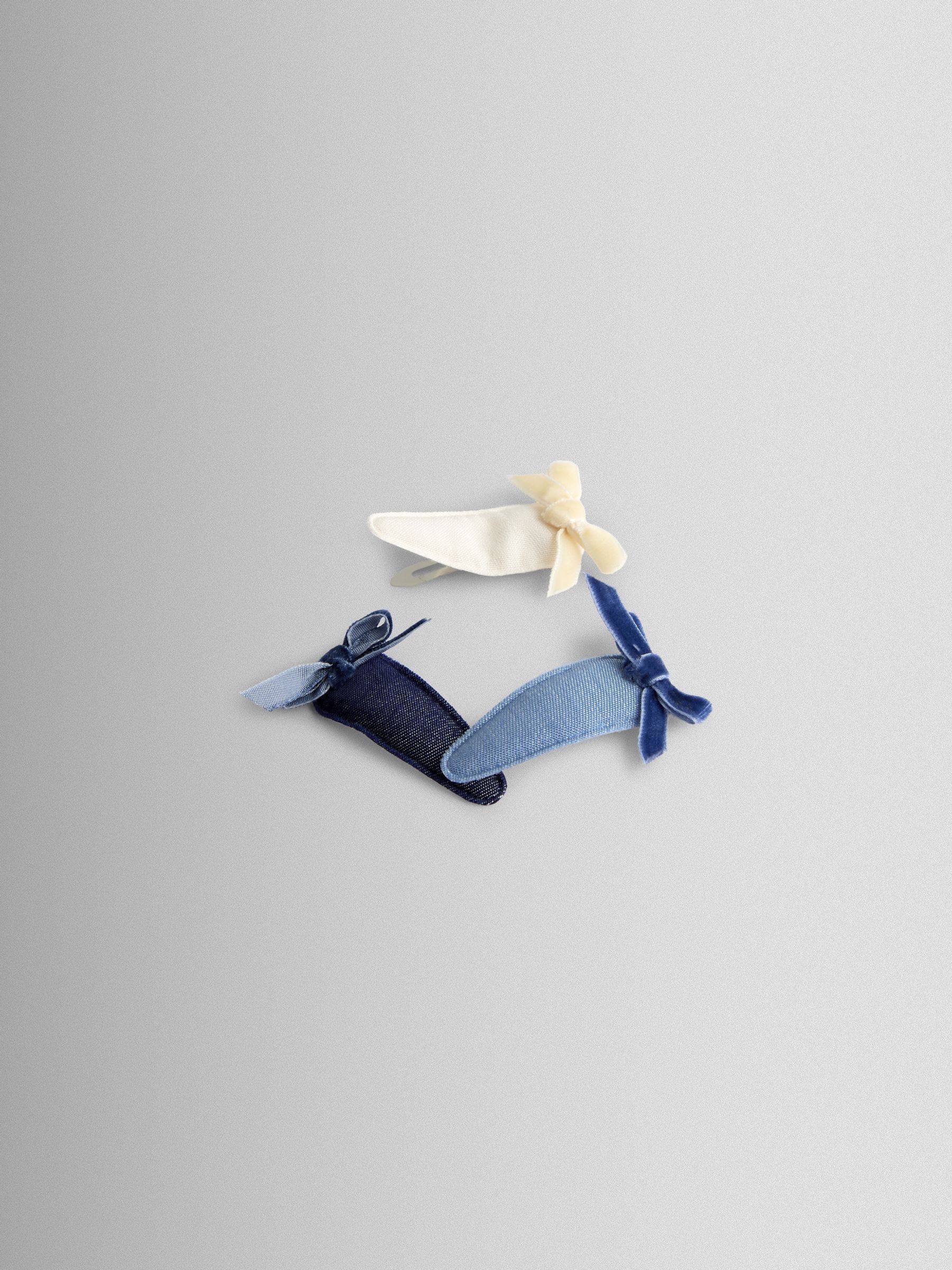 Blue Denim Bow Clips 3 Pack - Image 3 of 3