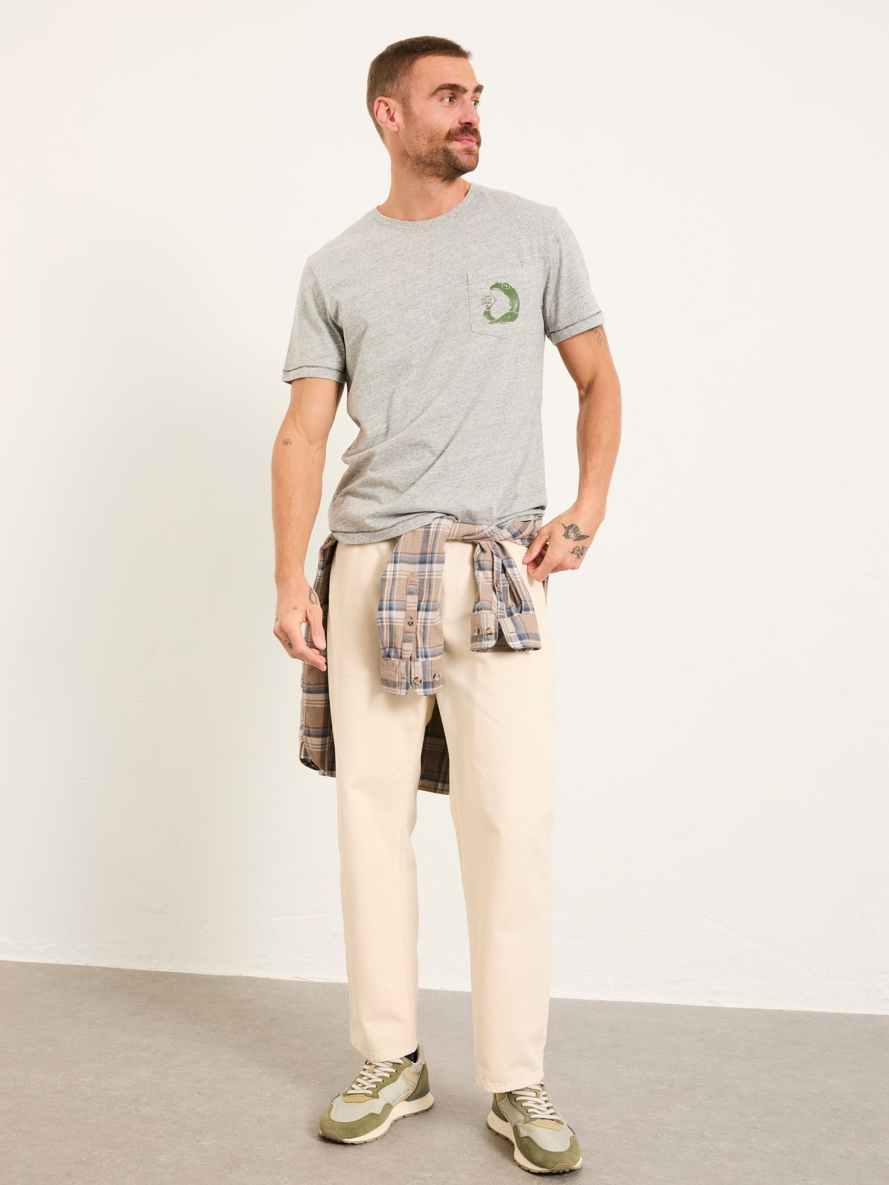 Grey Frowning Frog Graphic Tshirt - Image 3 of 7