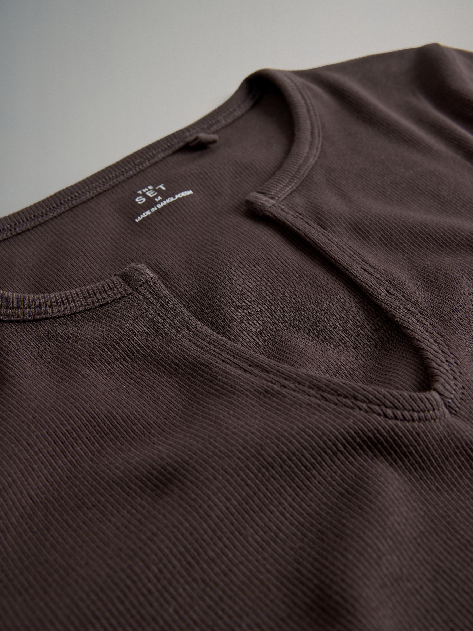 Black/Brown/Neutral/White 4 Pack Notch Neck T-Shirts - Image 6 of 6 Black/Brown/Neutral/White 4 Pack Notch Neck T-Shirts - Image 6 of 6