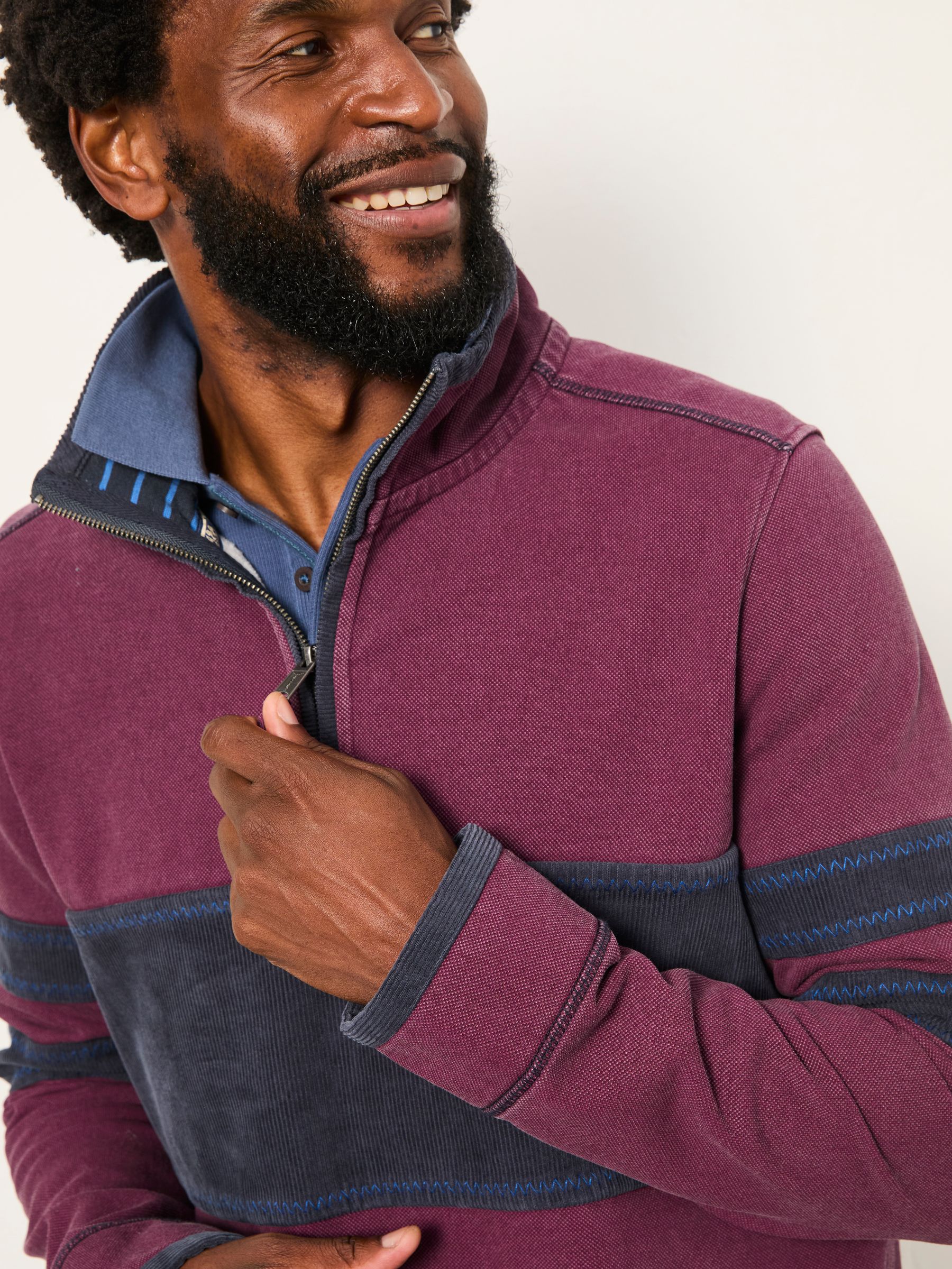 Sweatshirts & Hoodies