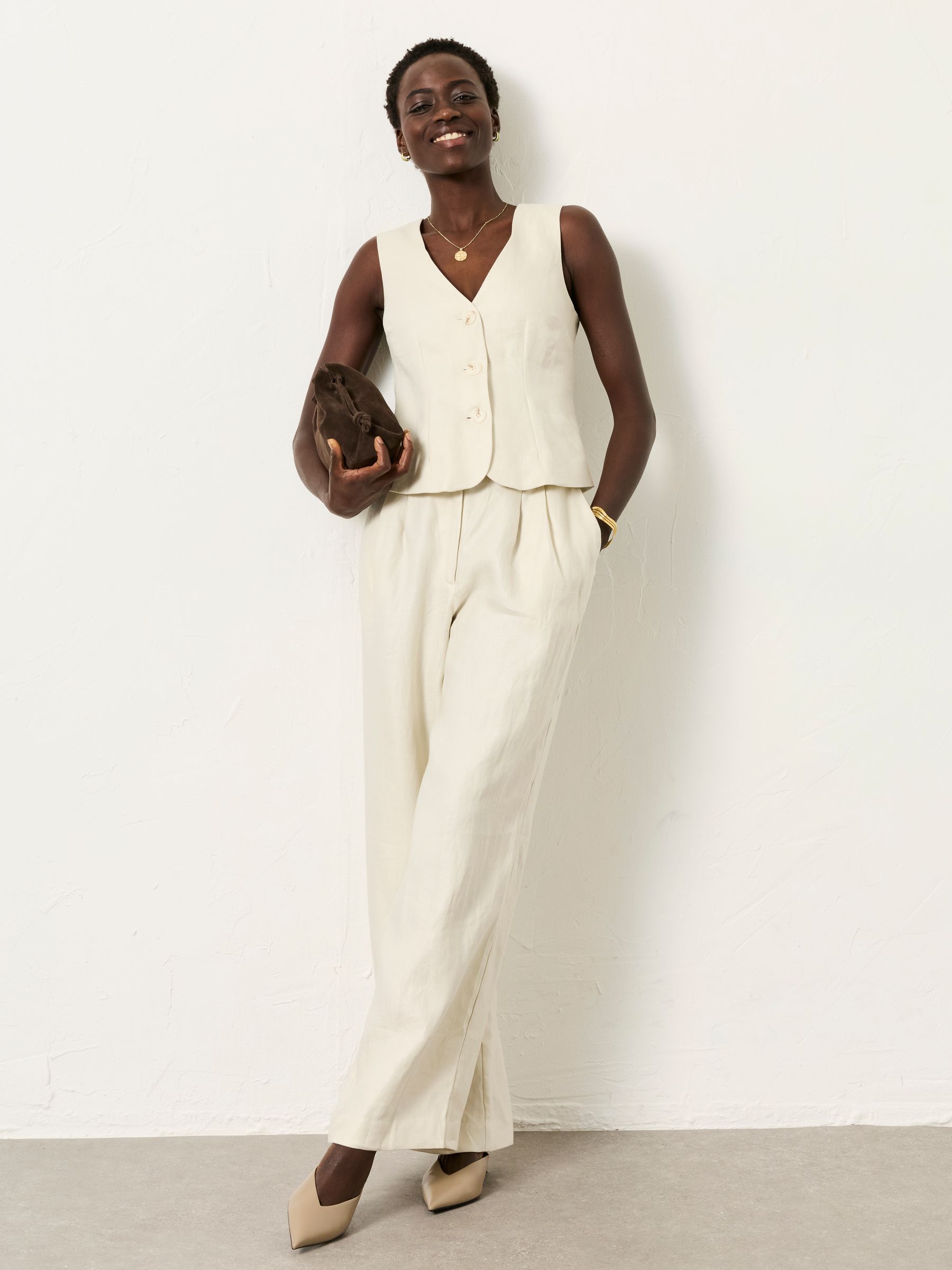 Kiley Ivory Regular Linen Waistcoat - Image 5 of 7