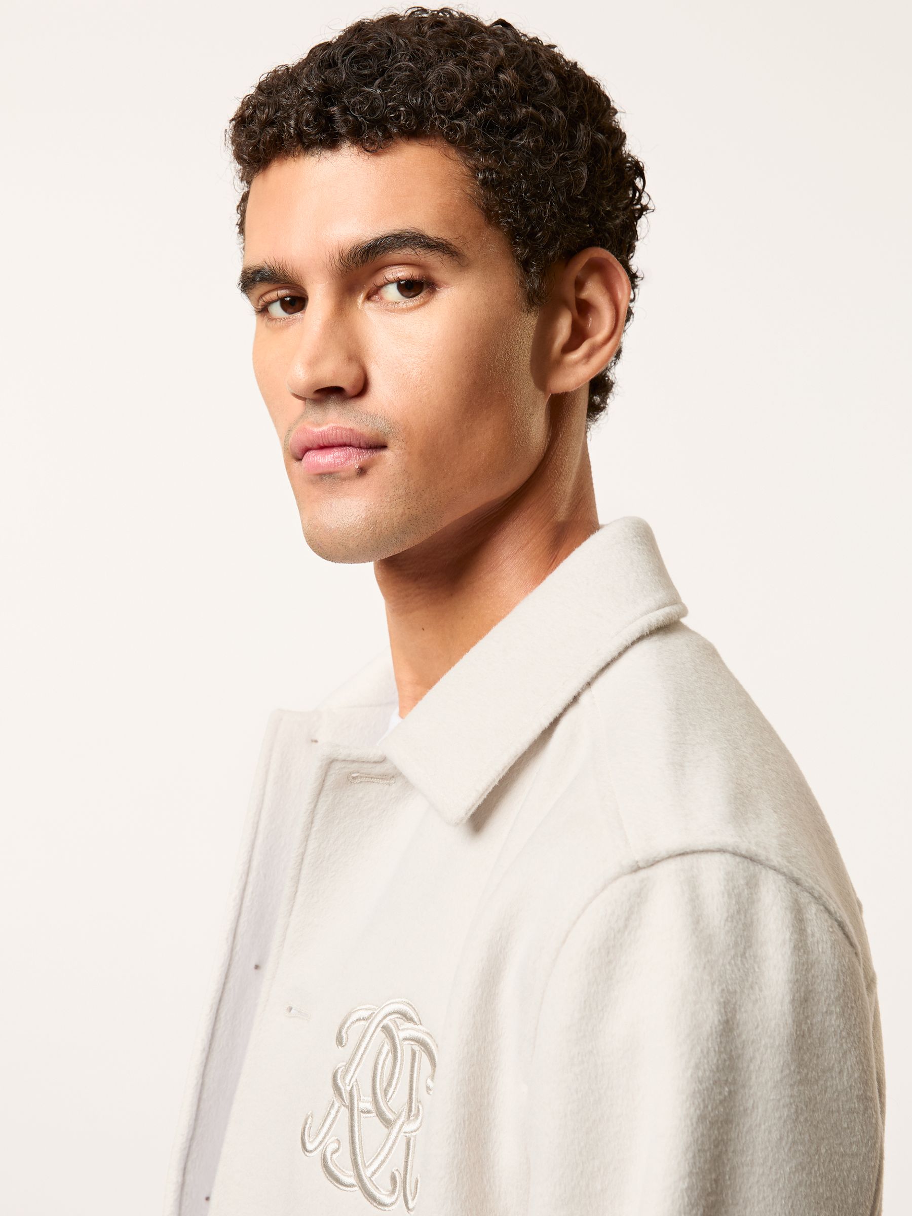 Shirt in Ivory White - Image 4 of 6